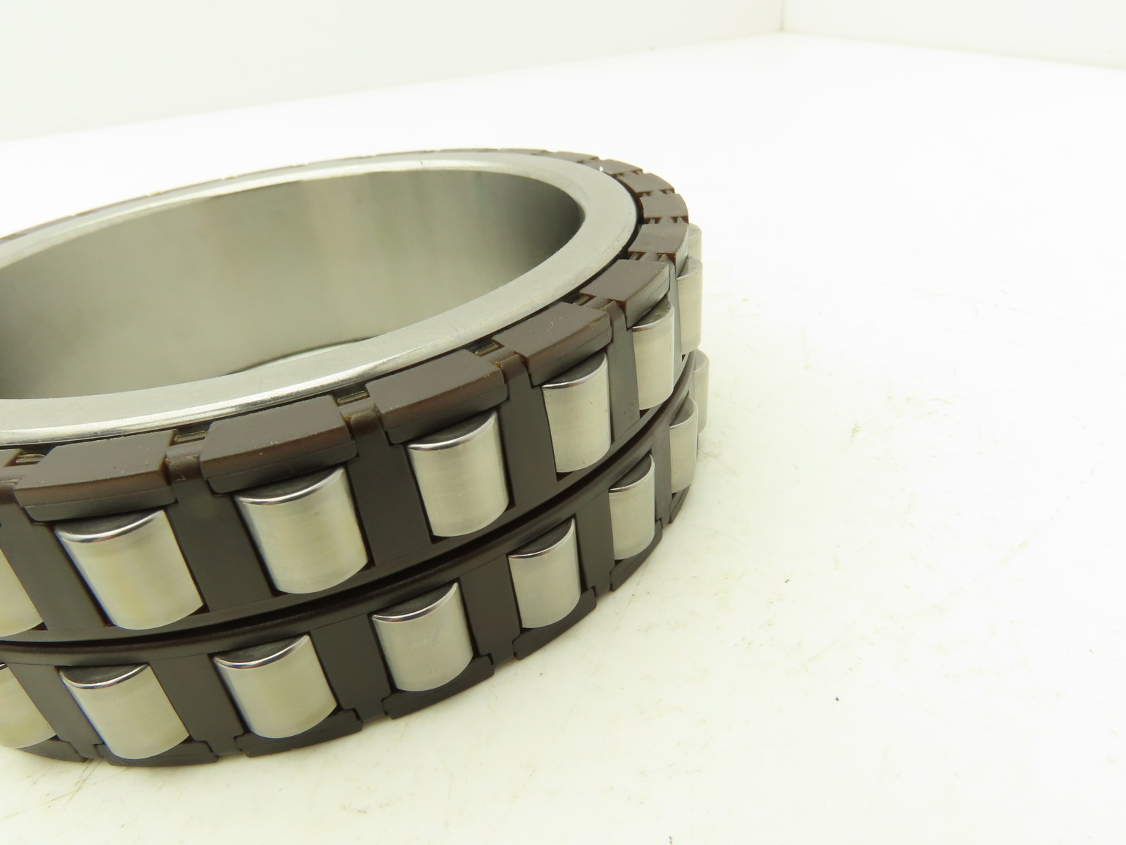 SKF NN3018 KTN9/SP Cylindrical Roller Bearings 90mm ID x 127mm OD x 37mm No Race