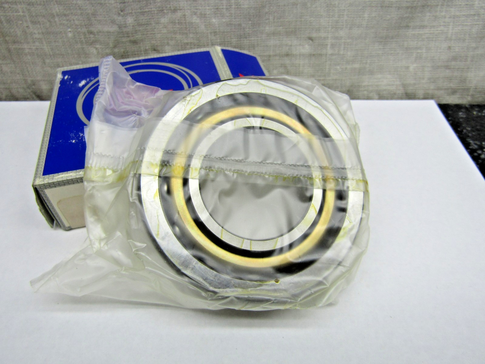 NSK 7207BYG 35mm x 72mm x 17mm Angular Contact Bearing