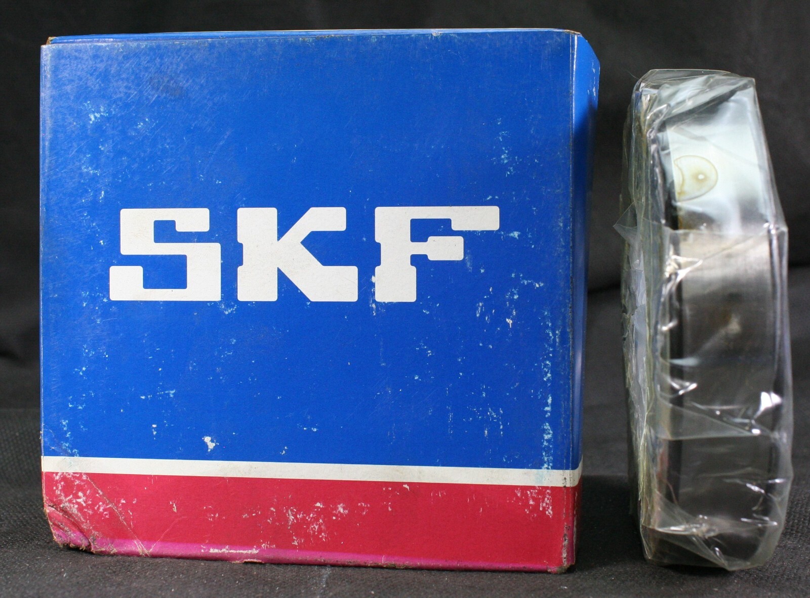 One (1) SKF 6212-2RS1/C3 Deep Groove Bearing 60MM ID USA New