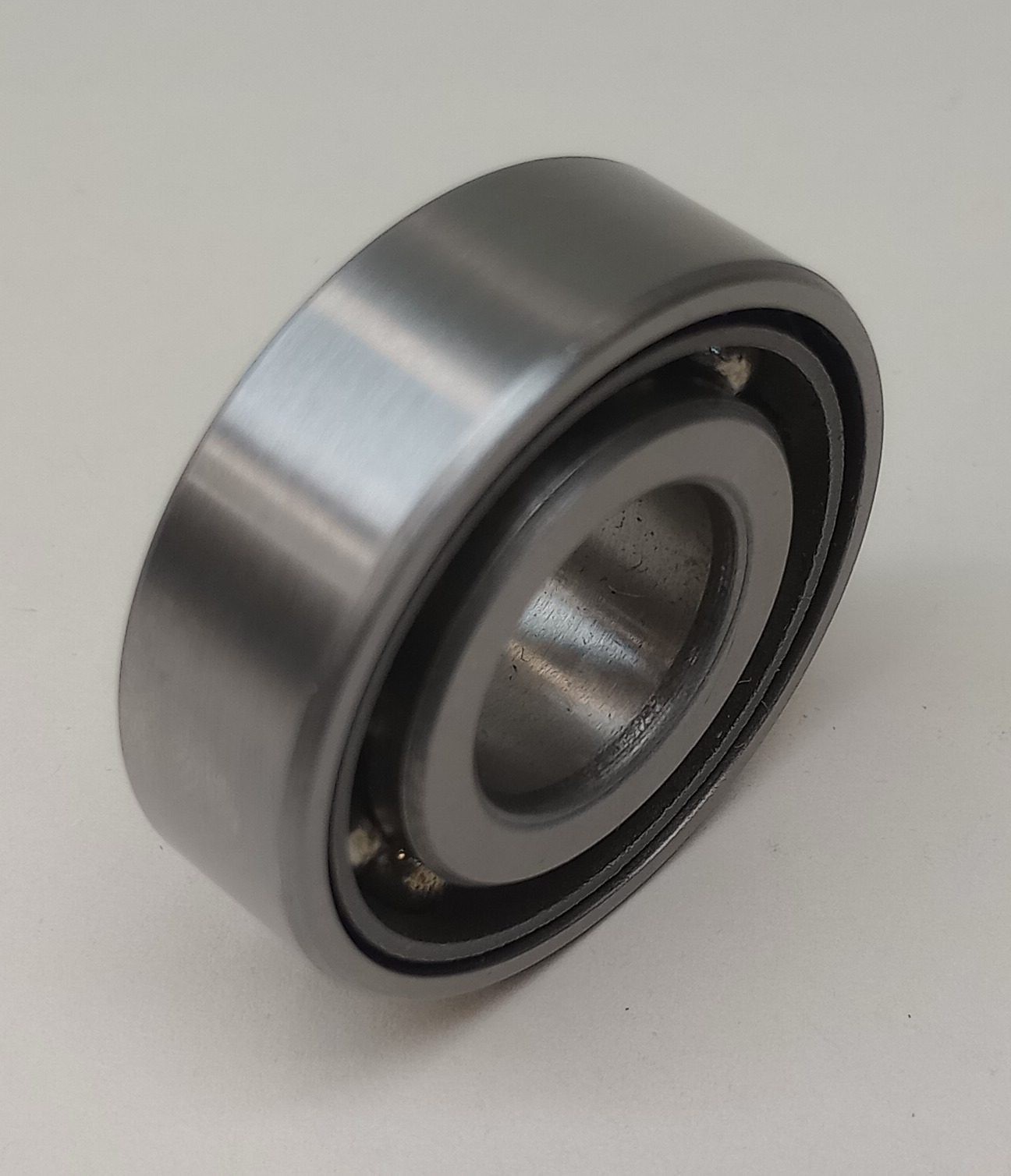SKF 7202 B Angular Contact Ball Bearing 15mm ID X 35mm OD X 11mm W 7202B