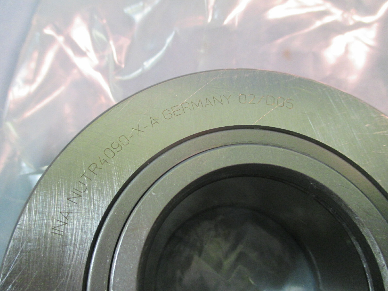 INA Yoke Type Track Roller Bearing Cam Follower NUTR4090-X-A