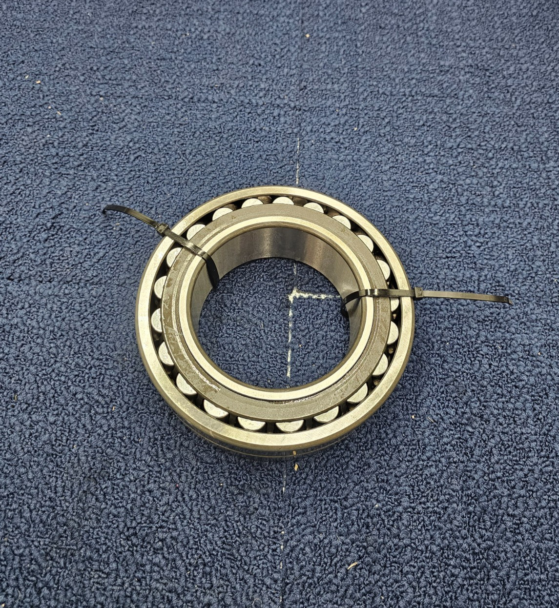 NTN 23122 EAW33 ULTAGE Spherical Roller Bearing 110mm x 180mm x 56mm
