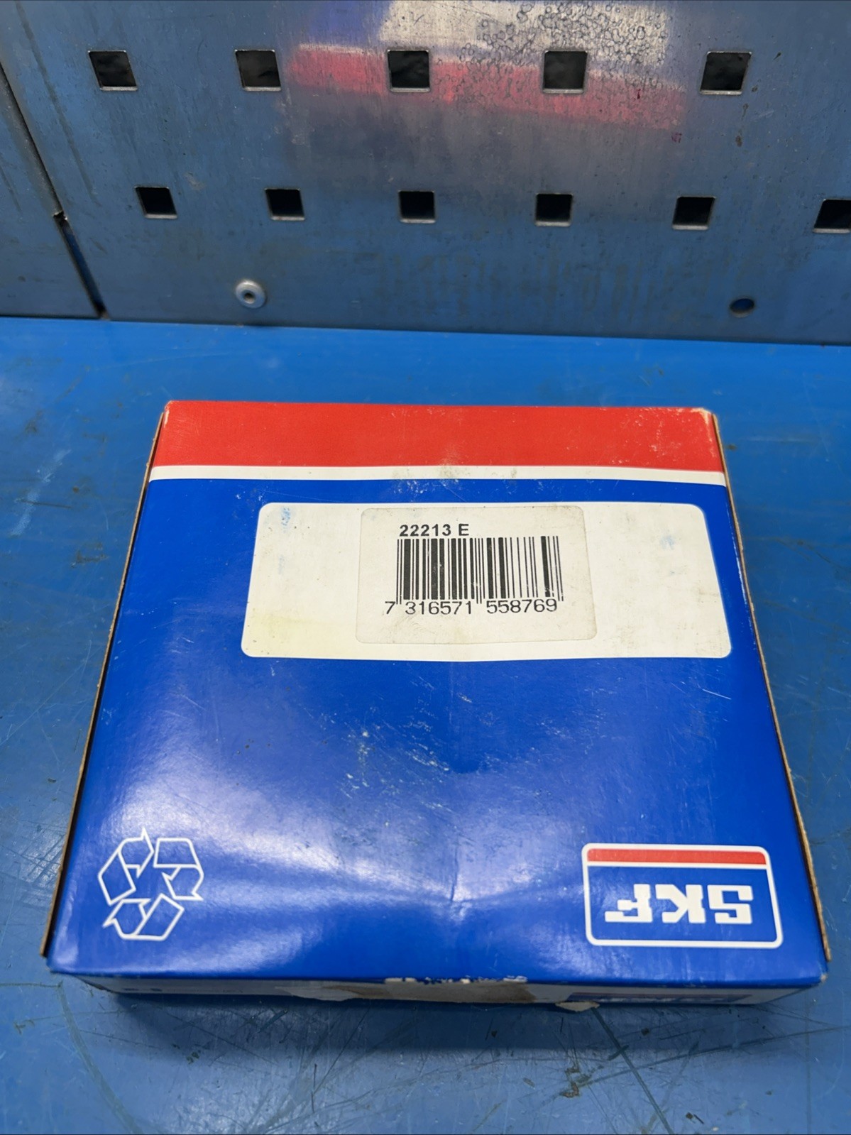SKF Bearing 22213E New In Sealed Factory Box Fast Shipping From 🇺🇸 + Warranty