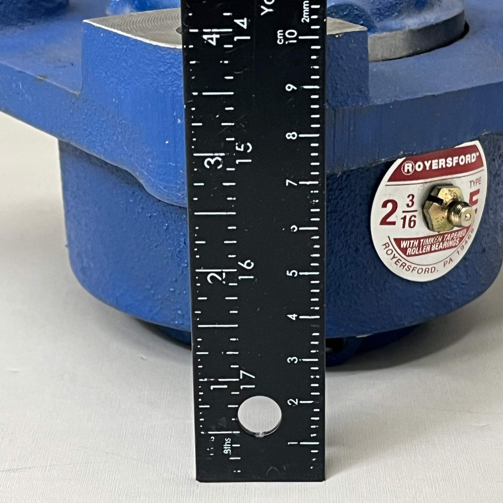 ROYERSFORD Type E Bearing 2 3/16 Square Flange 4-Bolt Tapered Rollers 20-05-0203