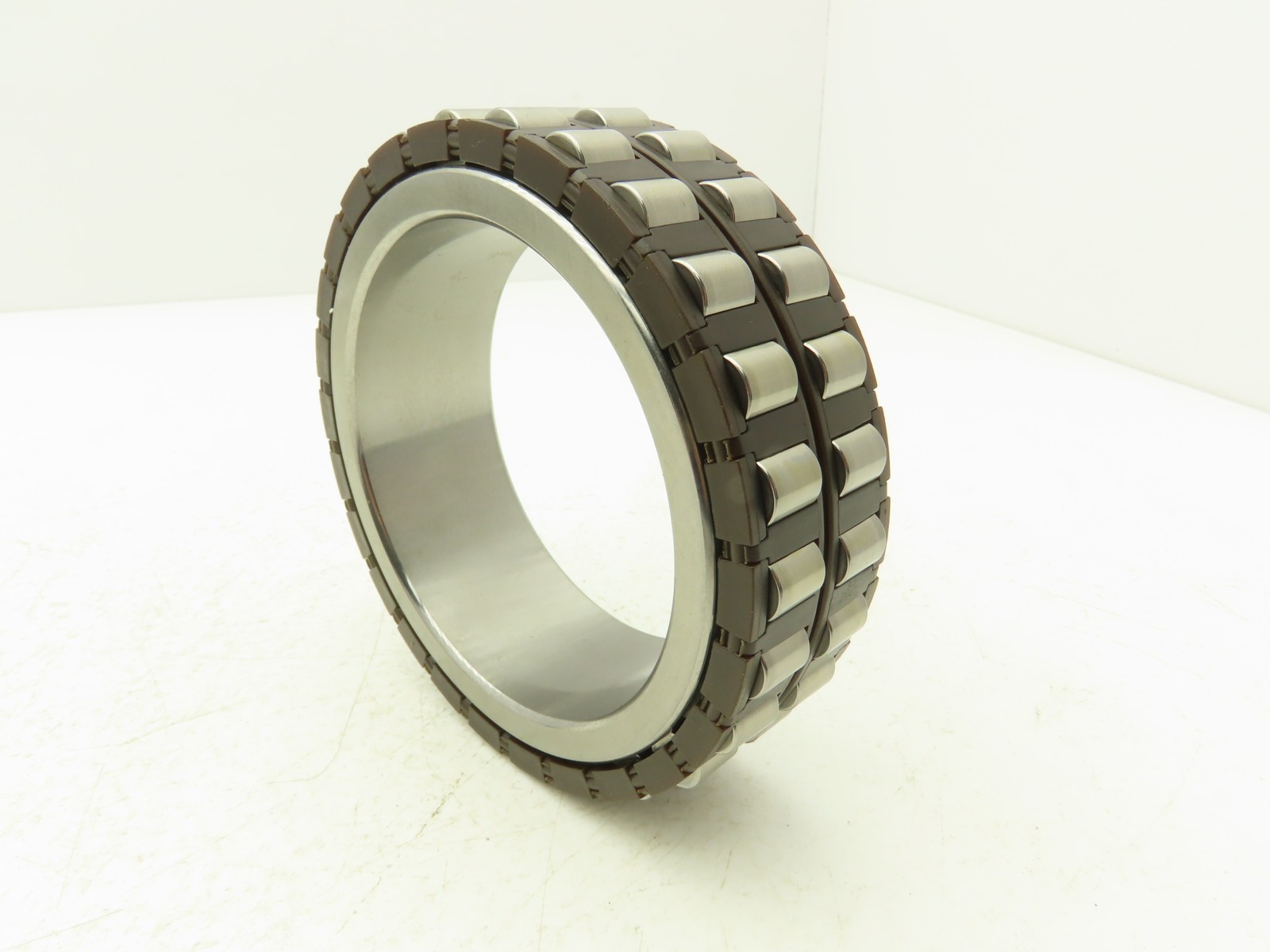 SKF NN3018 KTN9/SP Cylindrical Roller Bearings 90mm ID x 127mm OD x 37mm No Race