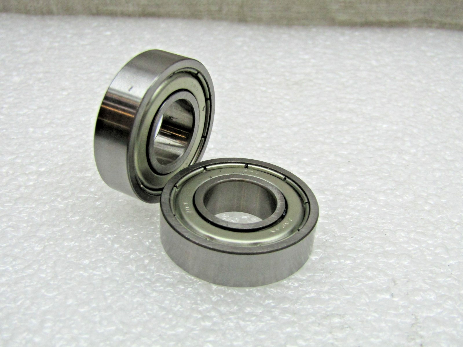(Lot of 2) KYK Japan 77R8 1/2″ X 1-1/8″ X 5/16″ Metal Shielded Bearing