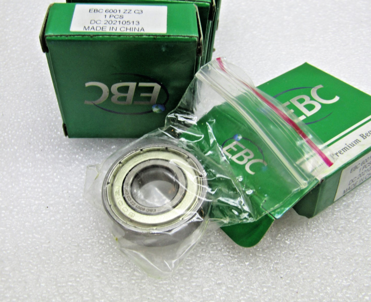 (Lot of 6) EBC 6001-ZZ C3 12mm X 28mm X 8mm Shielded Bearing