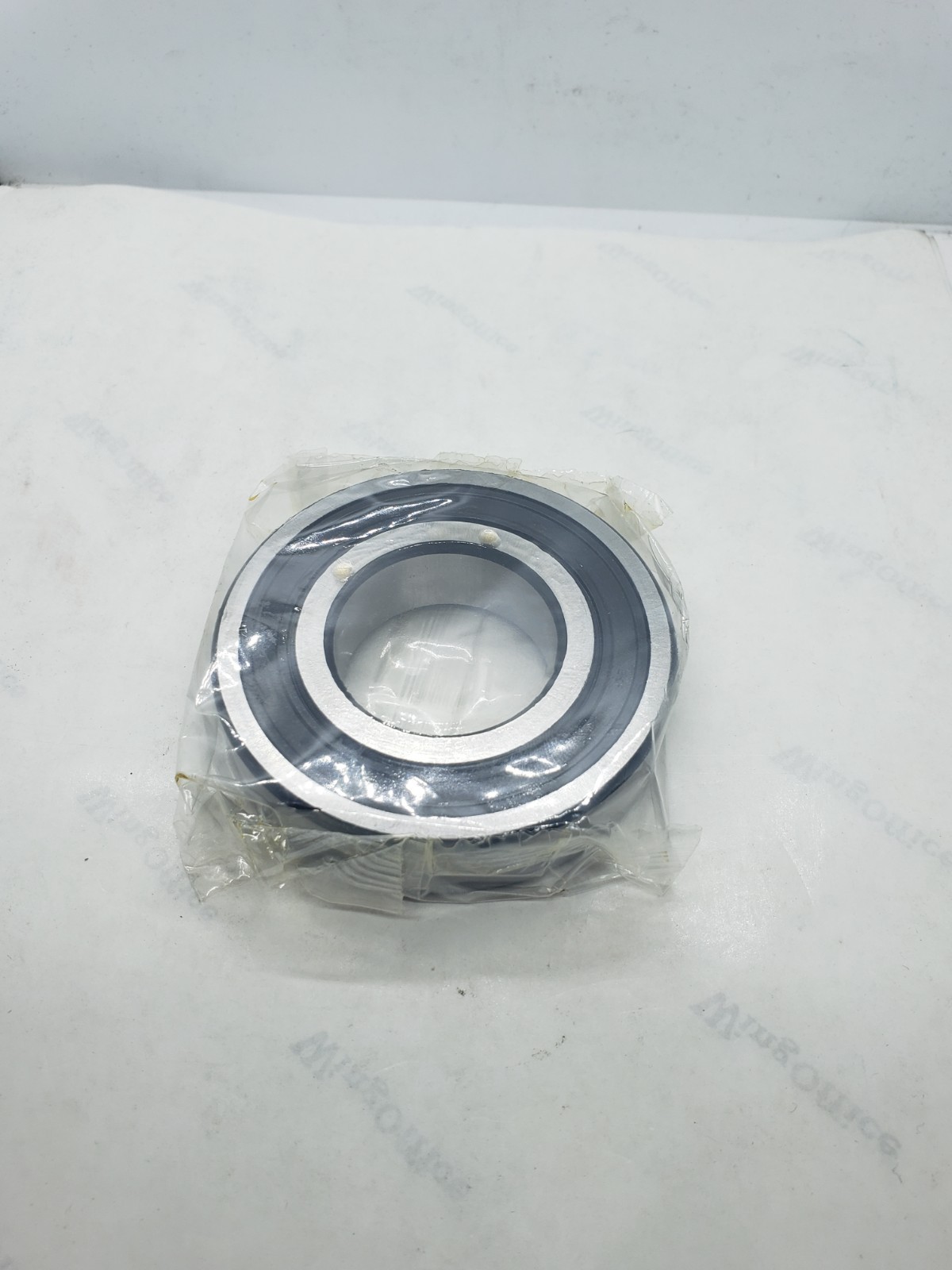 SKF EXPLORER 6207-2RS1 DEEP GROOVE BALL BEARING WITH RUBBER SEAL 35x72x19mm, NIB