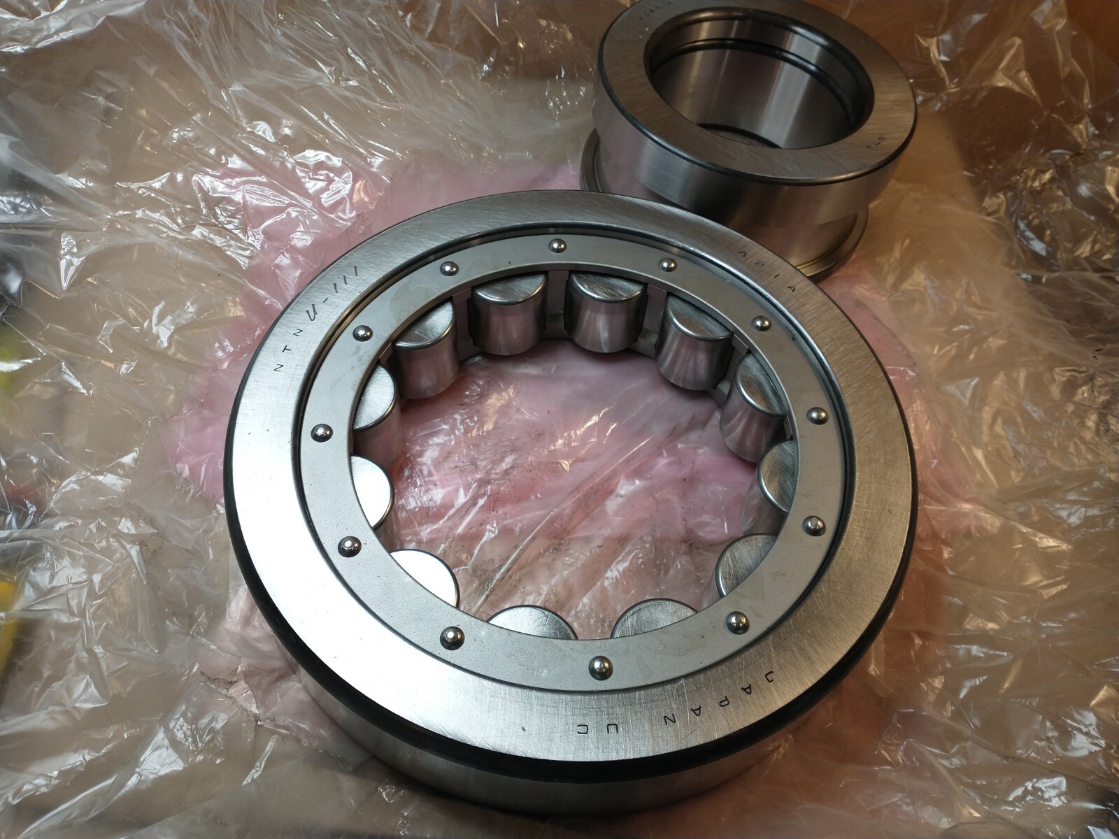 NTN NH421AF1C4NA Cylindrical Roller Bearing HJ421A – Fast Ship