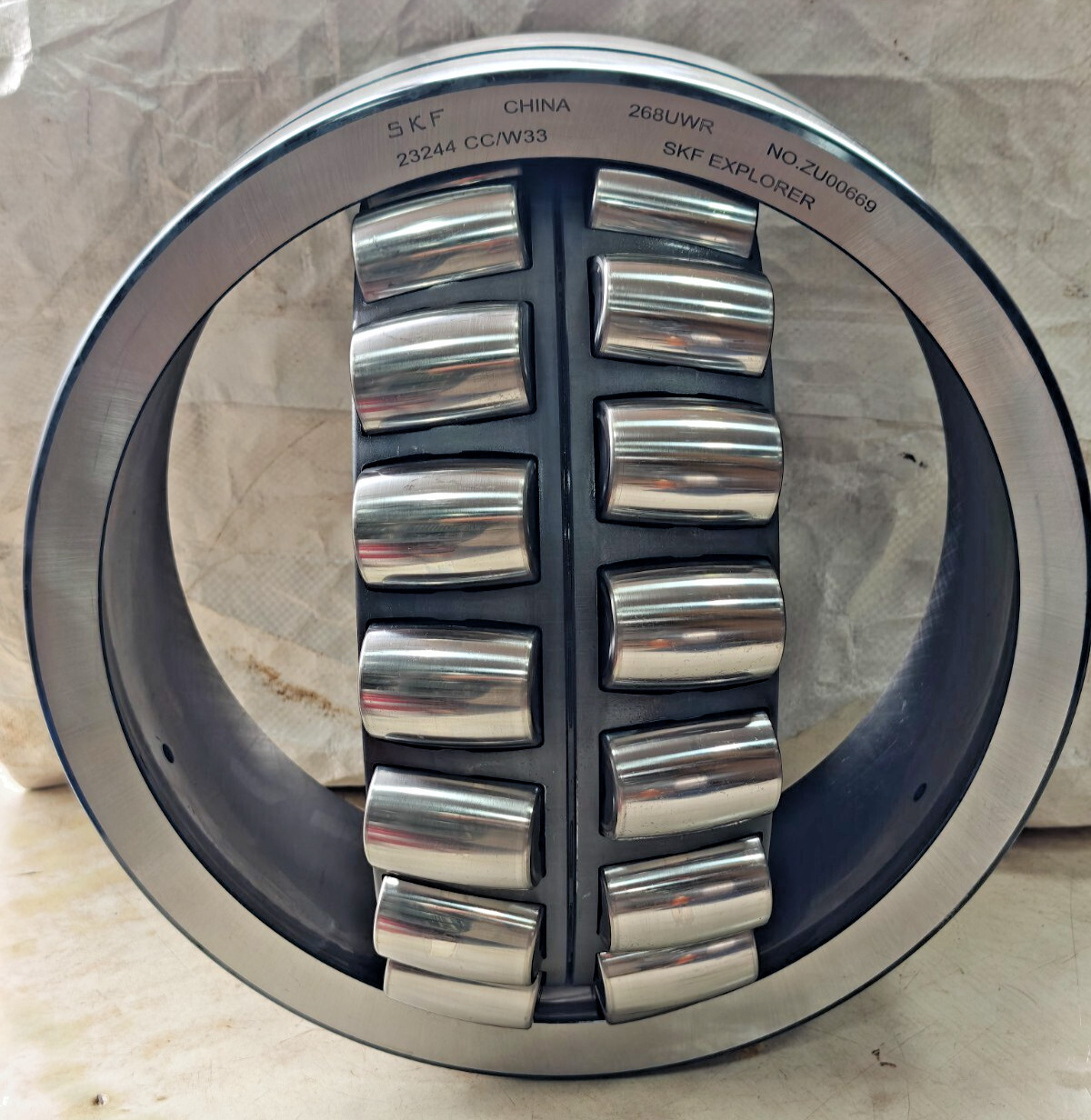 23244 CC/W33 SKF Spherical Roller Bearing 220 x 400 x 144 mm SKF 23244CC/W33