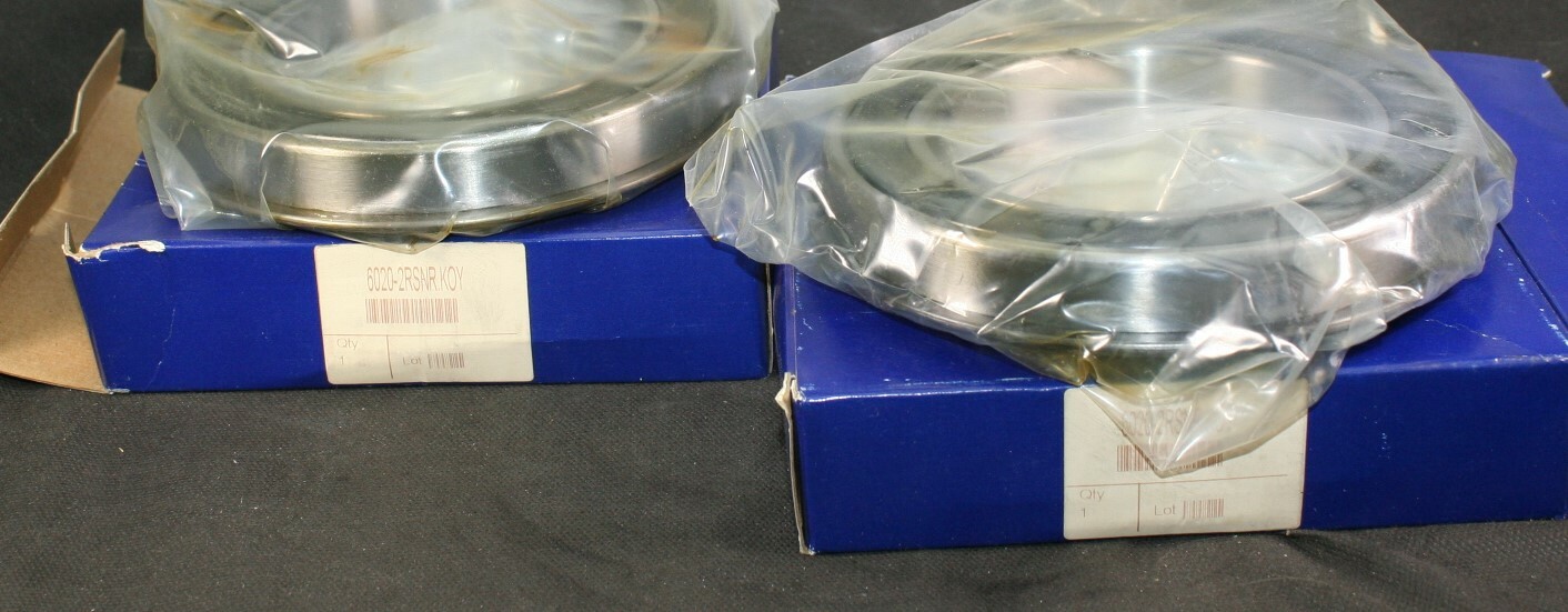 One (1) KOYO 6020 2RSNR Deep Groove Bearing w Snap Ring 100 MM ID NEW