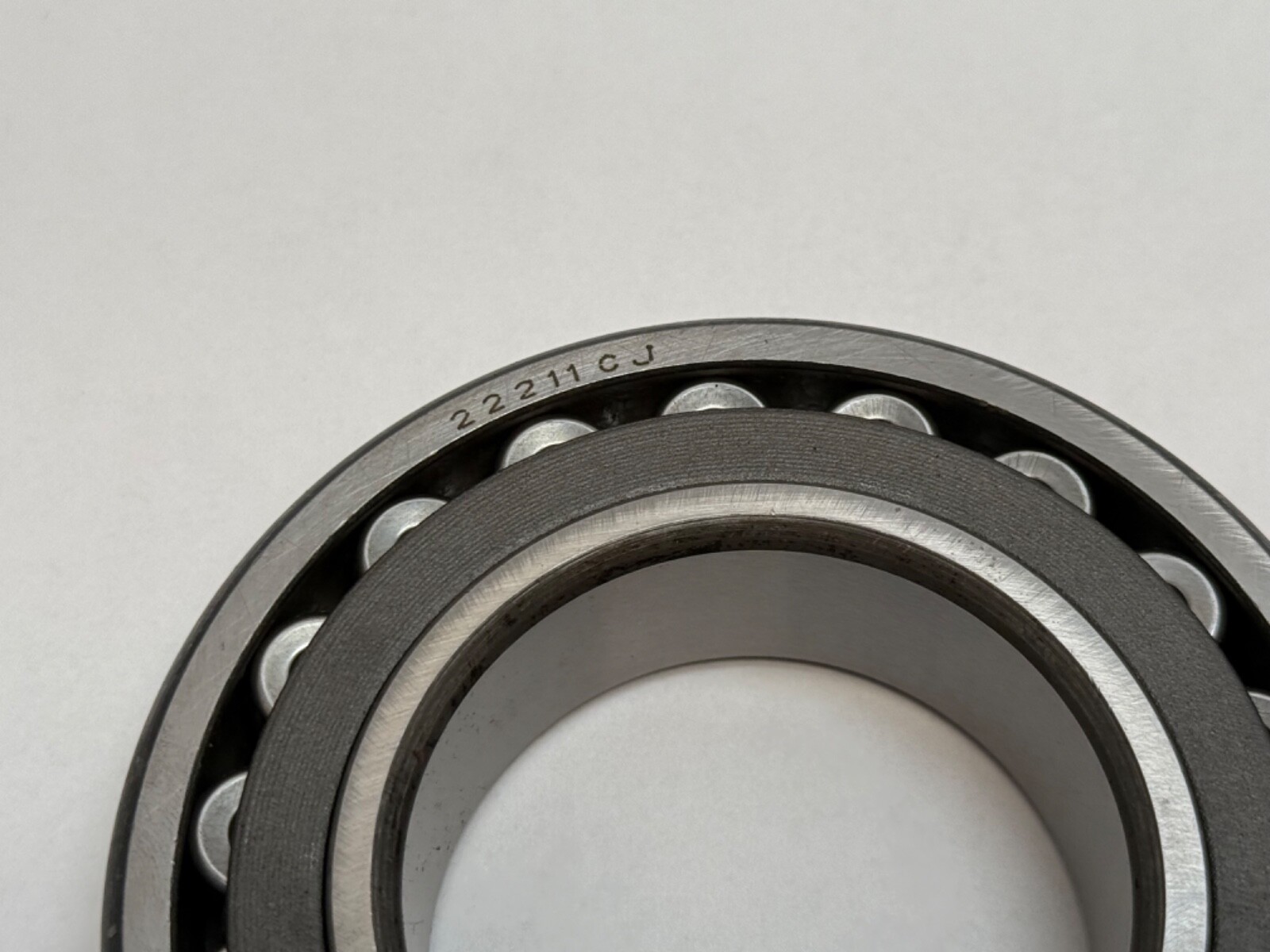SKF 22211-CJ Spherical Bearing 22211-CJ 22211C 22211CC 55x100x25 mm