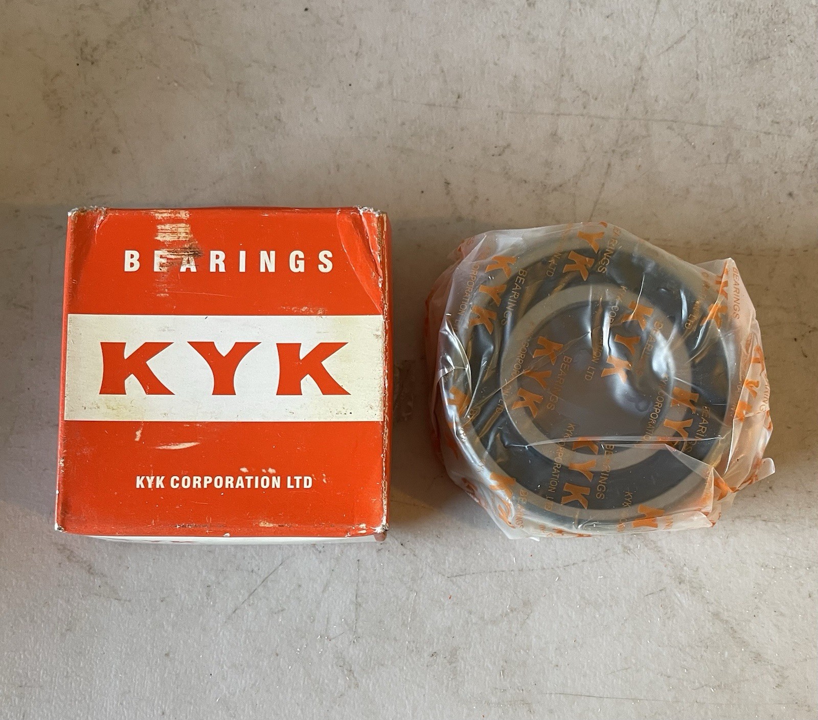 KYK W206 2RS C3 SRI2 Bearing