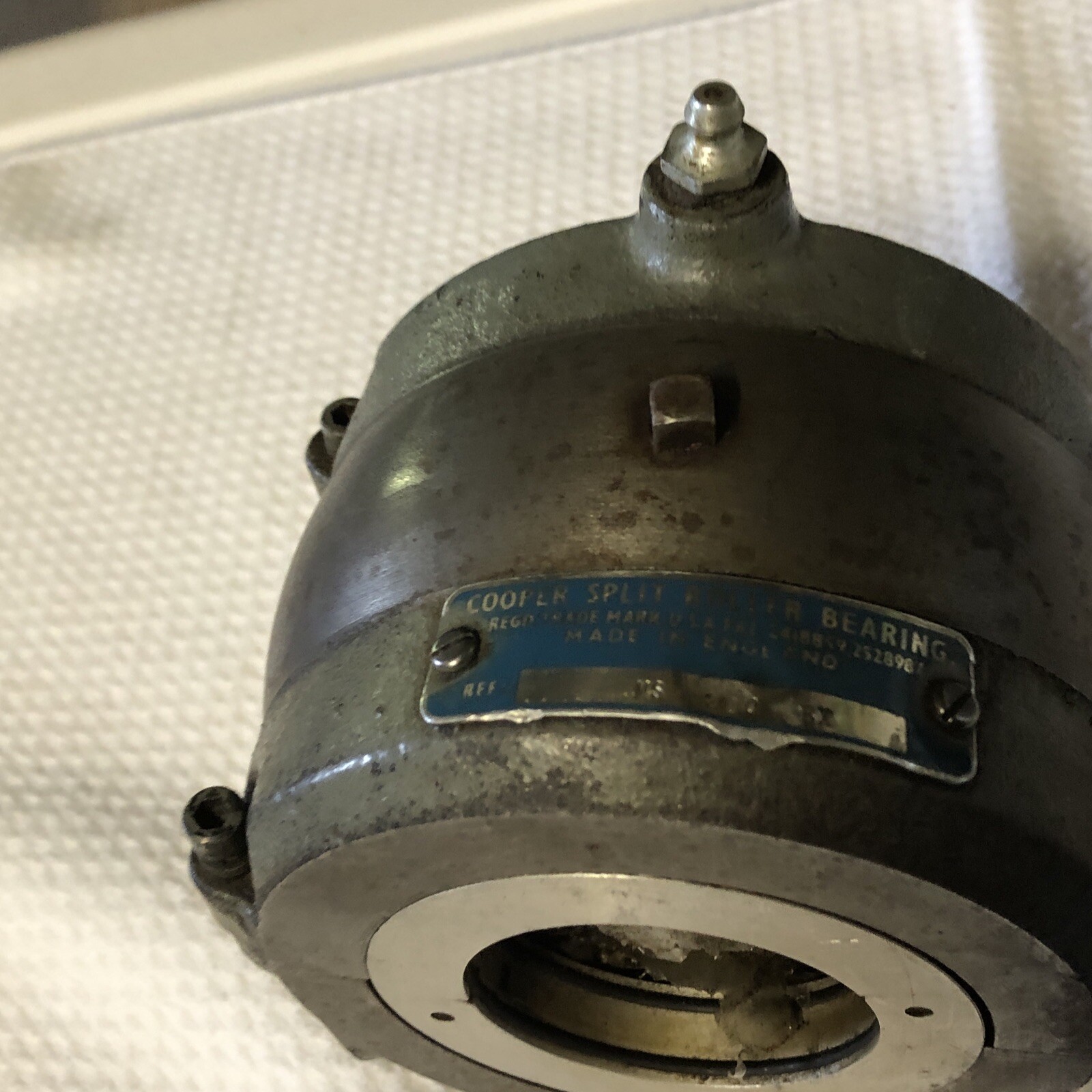NEW OLD STOCK COOPER SPLIT ROLLER BEARING ASSEMBLY MS200EX