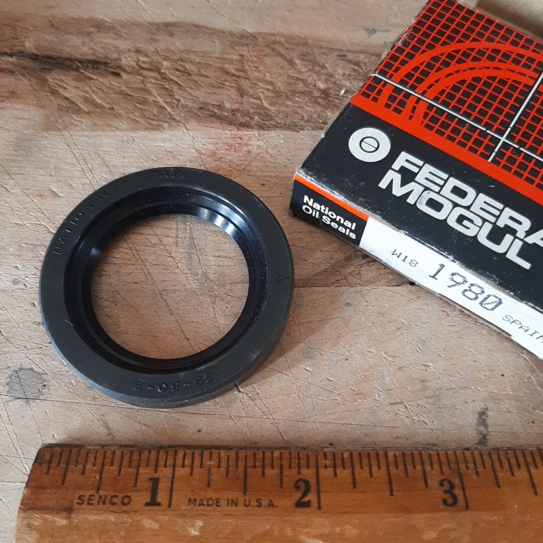 1980 w18 Seal National Oil Seals Federal-Mogul pto shaft wheel axil