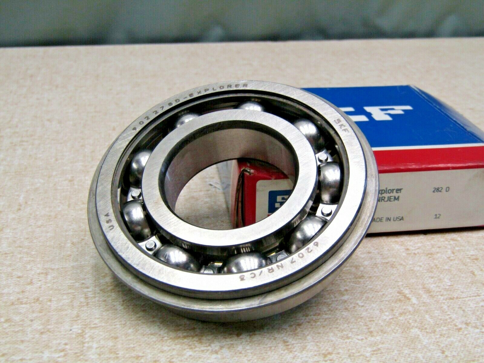 SKF USA 6207NR JEM 35mm x 72mm x 17mm Snap Ring Bearing Made in USA