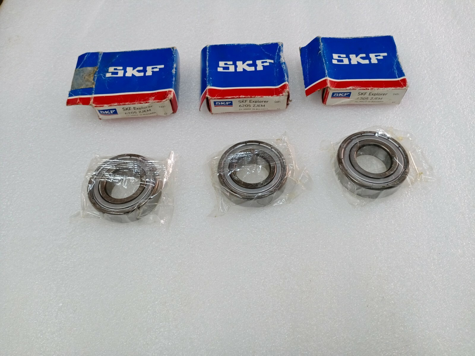 6205 ZJEM SKF Explorer Bulgaria Single Row Deep Groove Ball Bearing 6205ZJEM 3PC