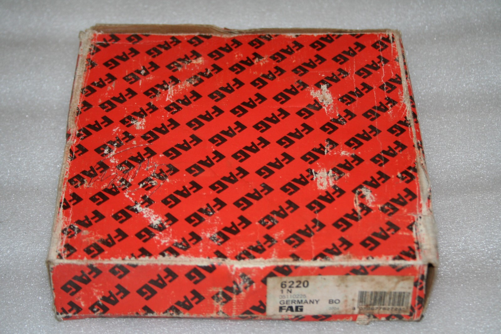 FAG 6220 Radial Deep Groove Ball Bearing 100 x 180 x 34 mm * NEW *