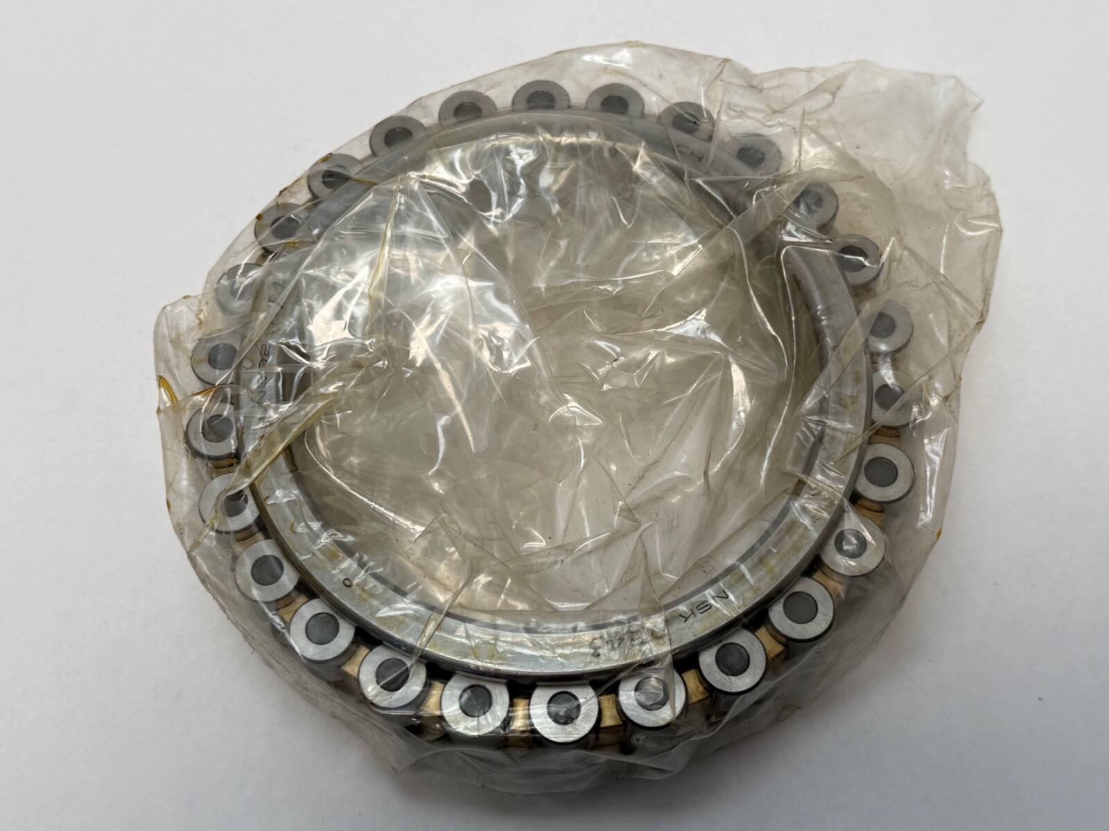 NSK NN3021KMBP4 Bearing NN3021 NN-3021-K-MB-P4 105 mm ID 41 mm W