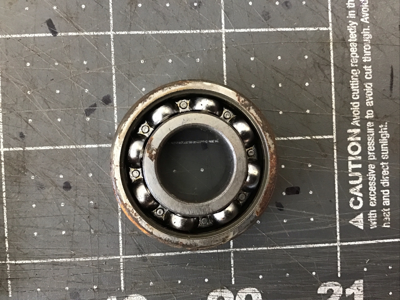 LOT OF 8)SKF 6202-JEM BF01 DEEP GROOVE BALL BEARINGS,(LK06V)