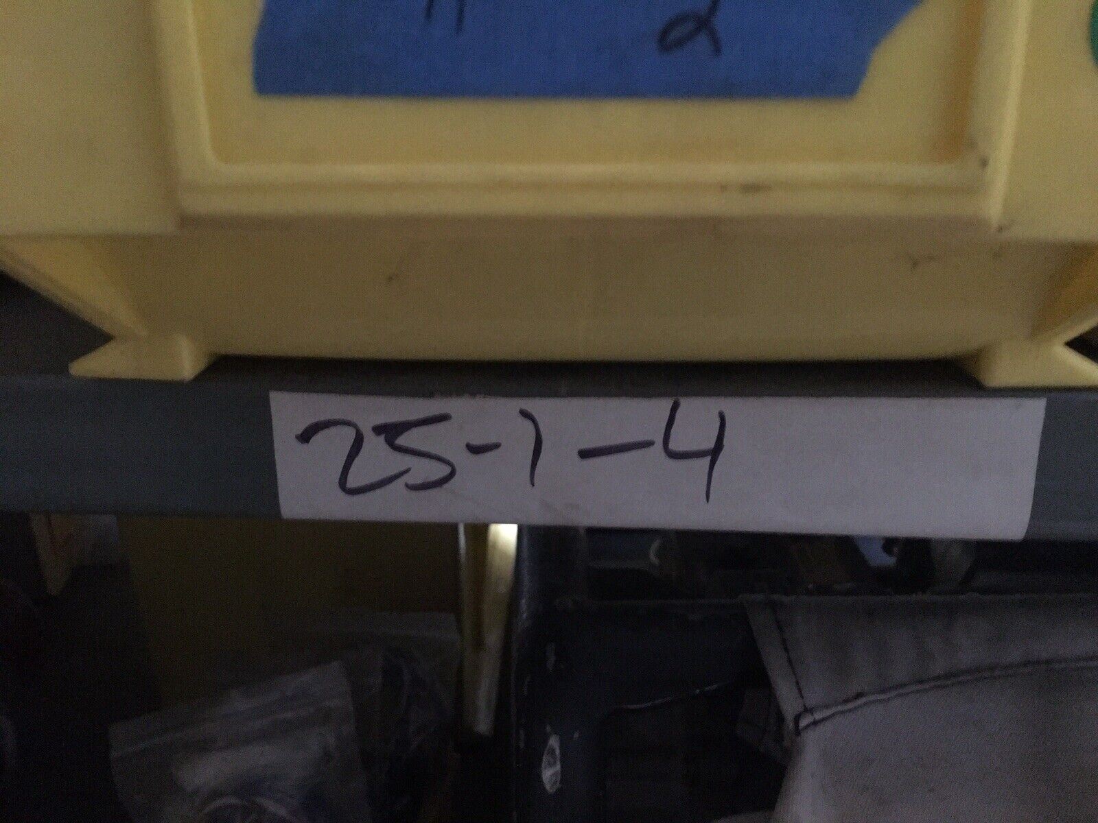 Sealed One Side Radial Ball Bearing 6305RLD Peer 25mm x 62mm x 17mm