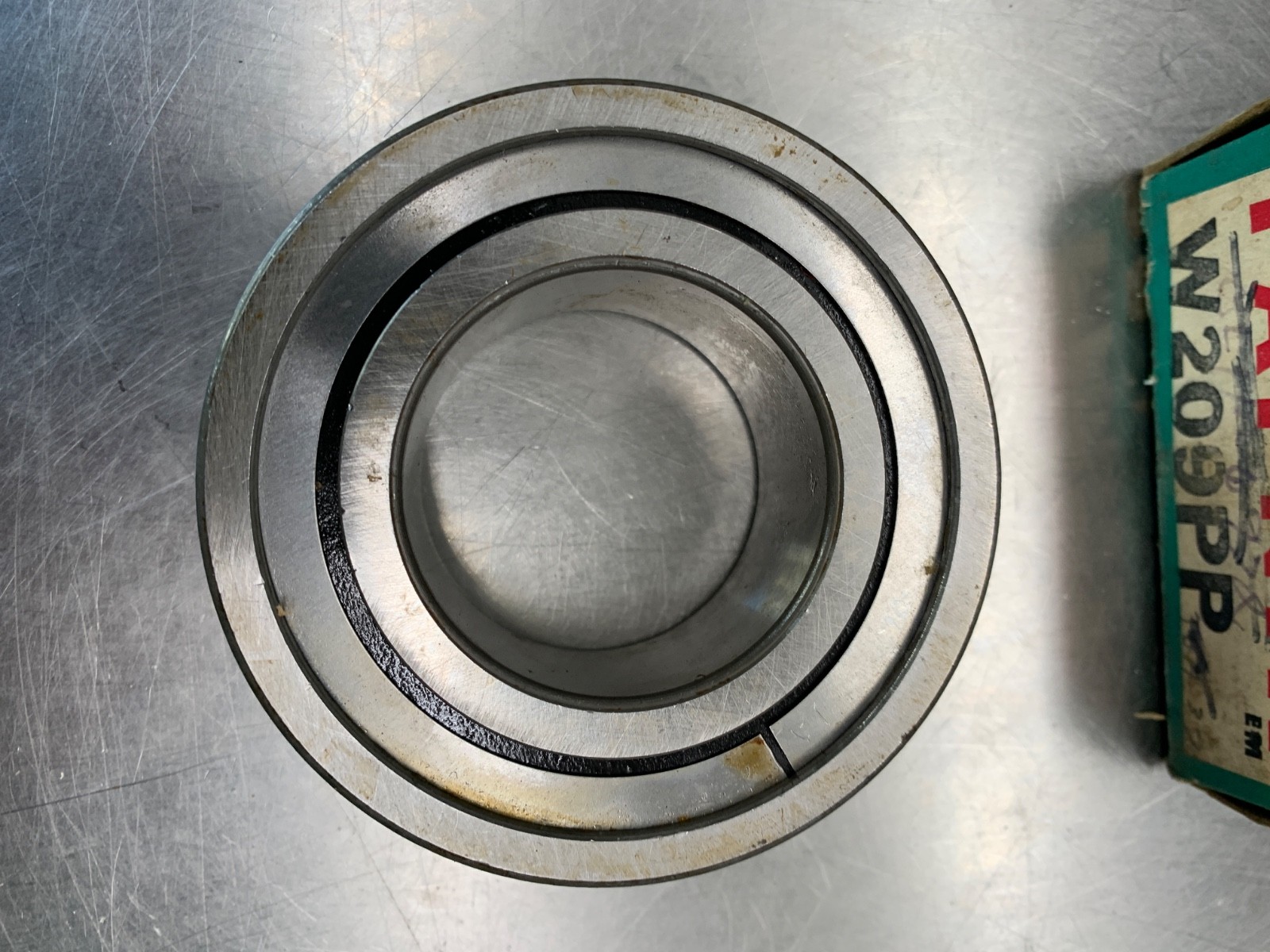 Fafnir W209PP Radial/Deep Groove Ball Bearing – Straight Bore, 45 mm ID