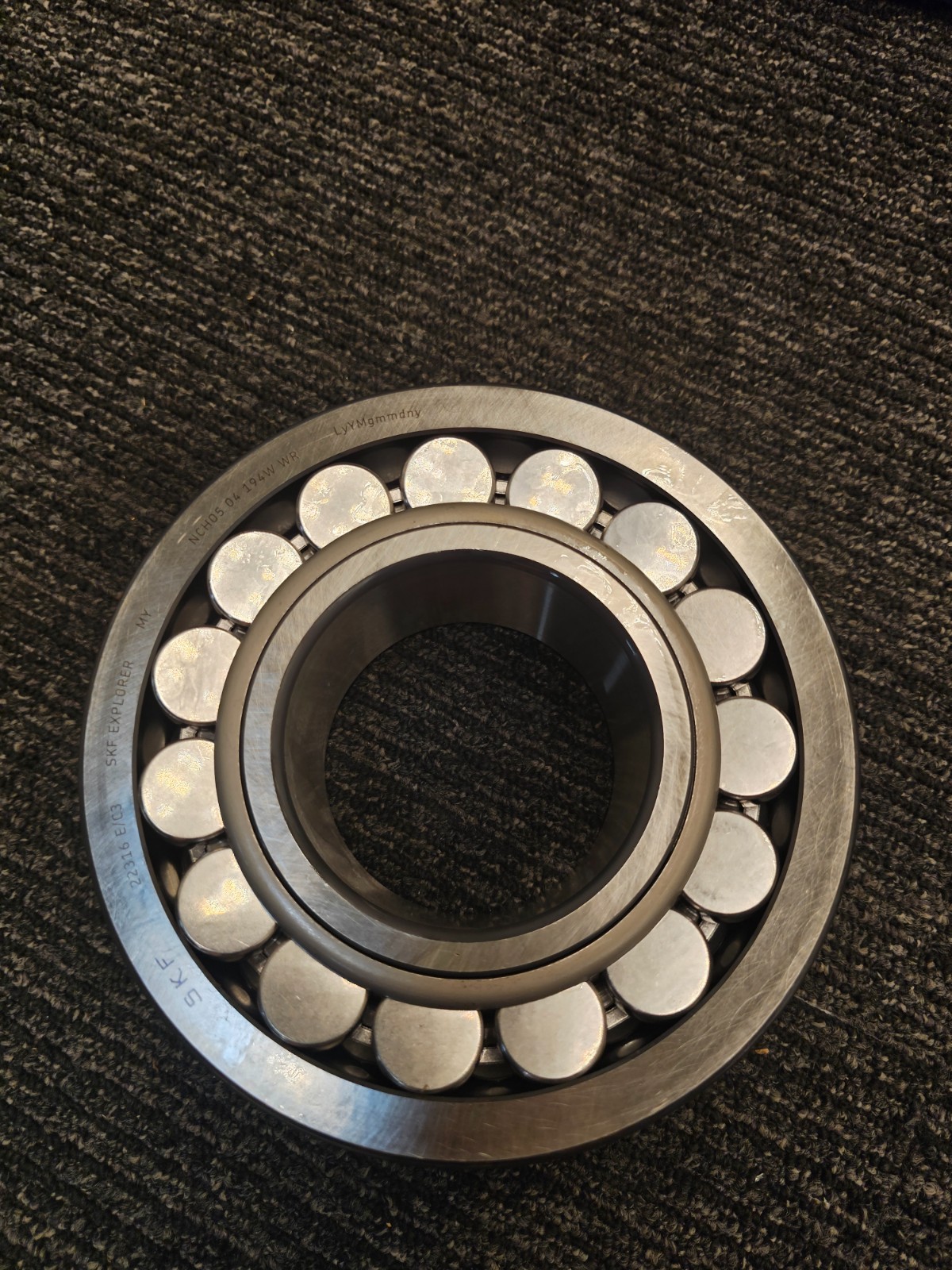 SKF 22316 E/C3 Spherical Roller Spherical Roller Bearing 80mm I.D 70mm O.D