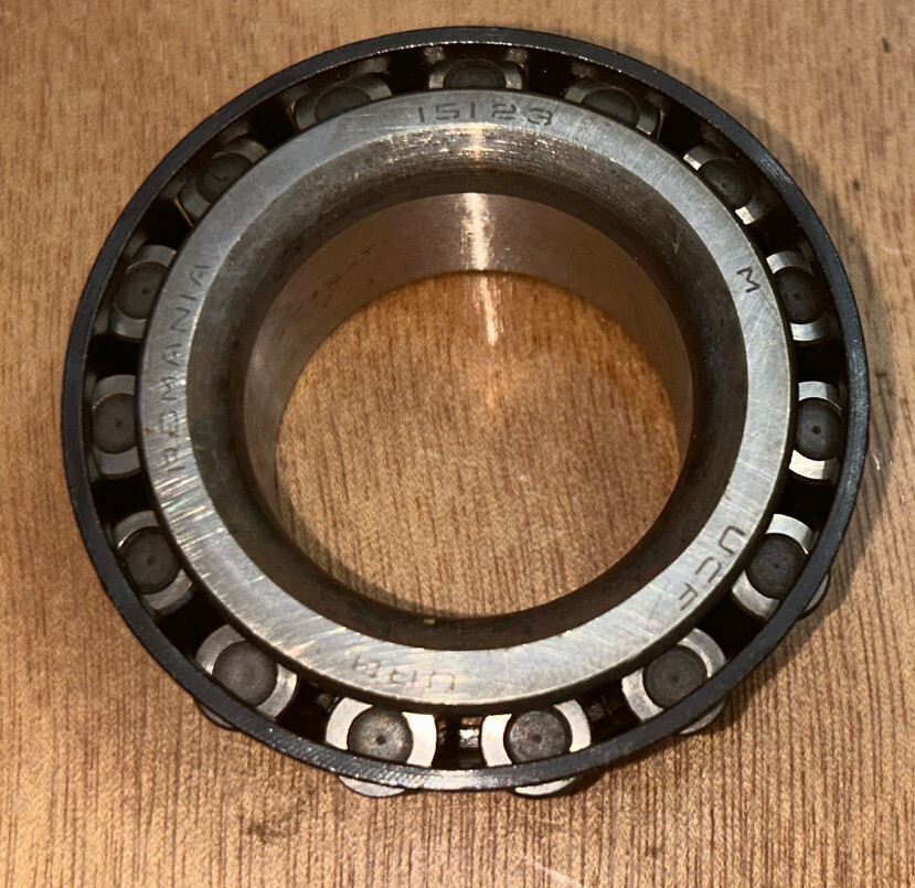 Tapered Roller Bearing cone 15123 UCF AGCO 350351X1 NOS Oliver White Tractor