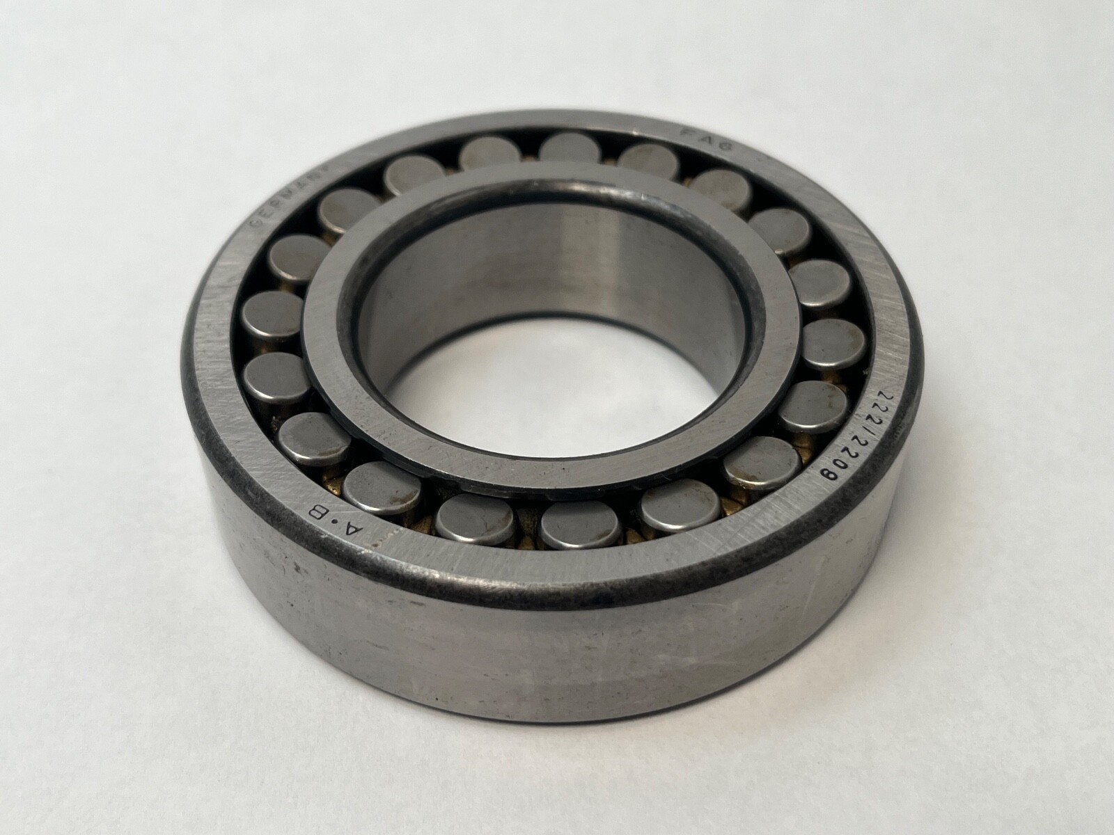 FAG 22209BHLC3 Spherical Bearing 45x85x23 mm 22209-B-HL-C3
