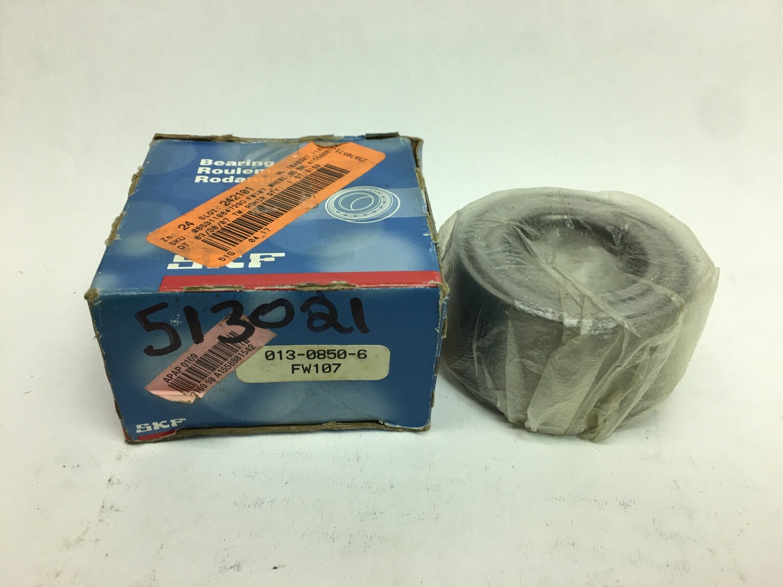 SKF FW107 Bearing Metal Sealed BAH0023 FW 107 BAH-0023 35x66x37 mm