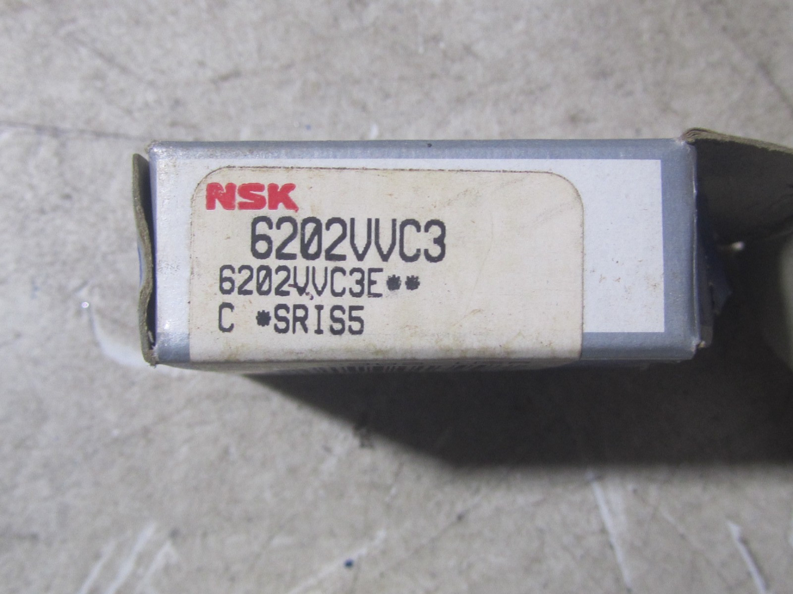 NSK 6202VVC3 15mm X 35mm X 11mm Sealed Bearing Made in USA