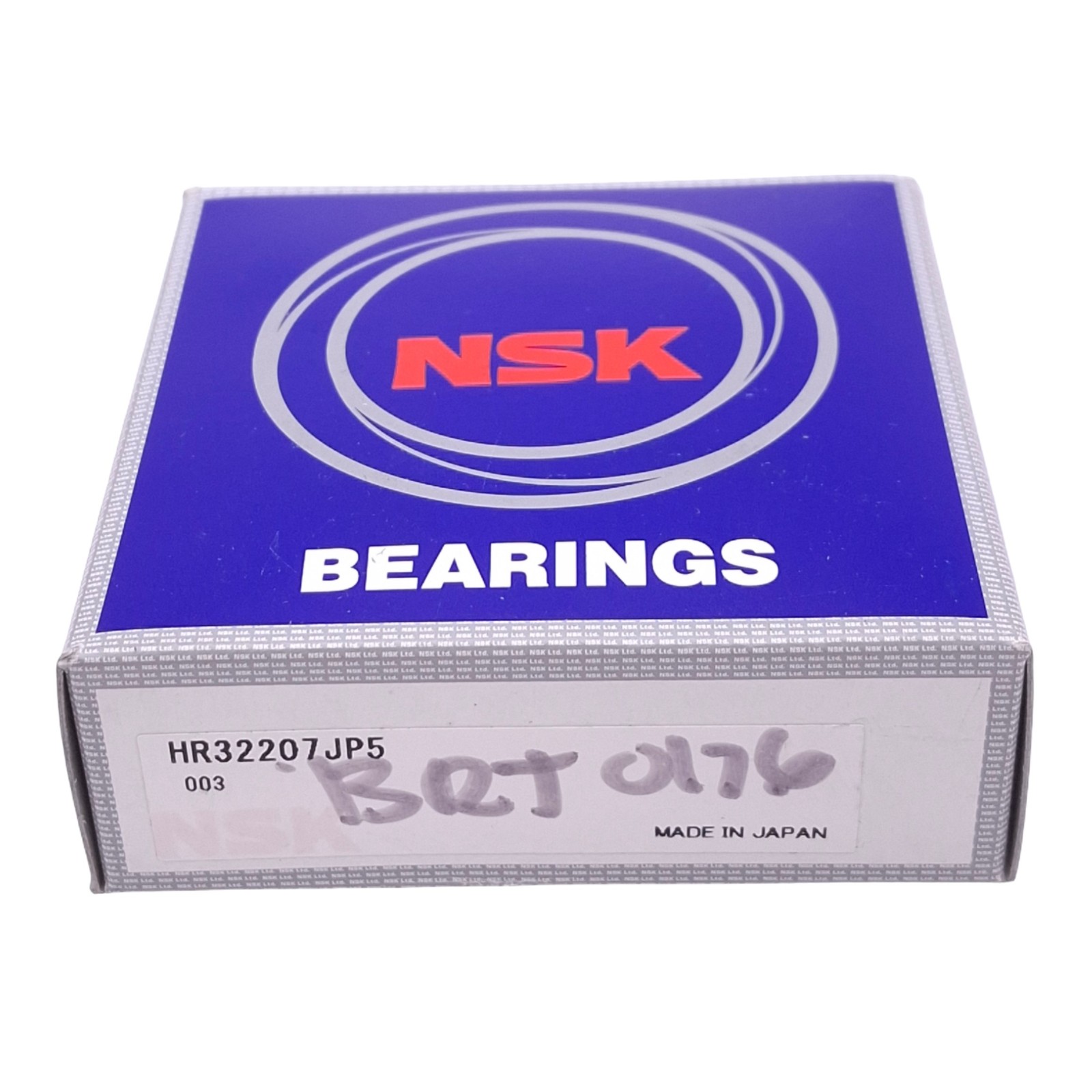 NSK HR32207J P5 Tapered Roller Bearing, 35mm ID, 72mm OD, 24.25mm Wide, Class 5