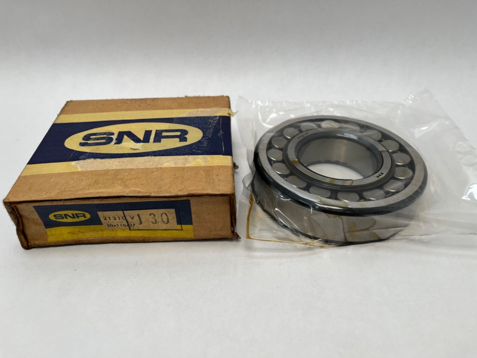 SNR 21310VJ30 Spherical Bearing 50x110x27 mm 21310-C3 21310-V-C3/J30
