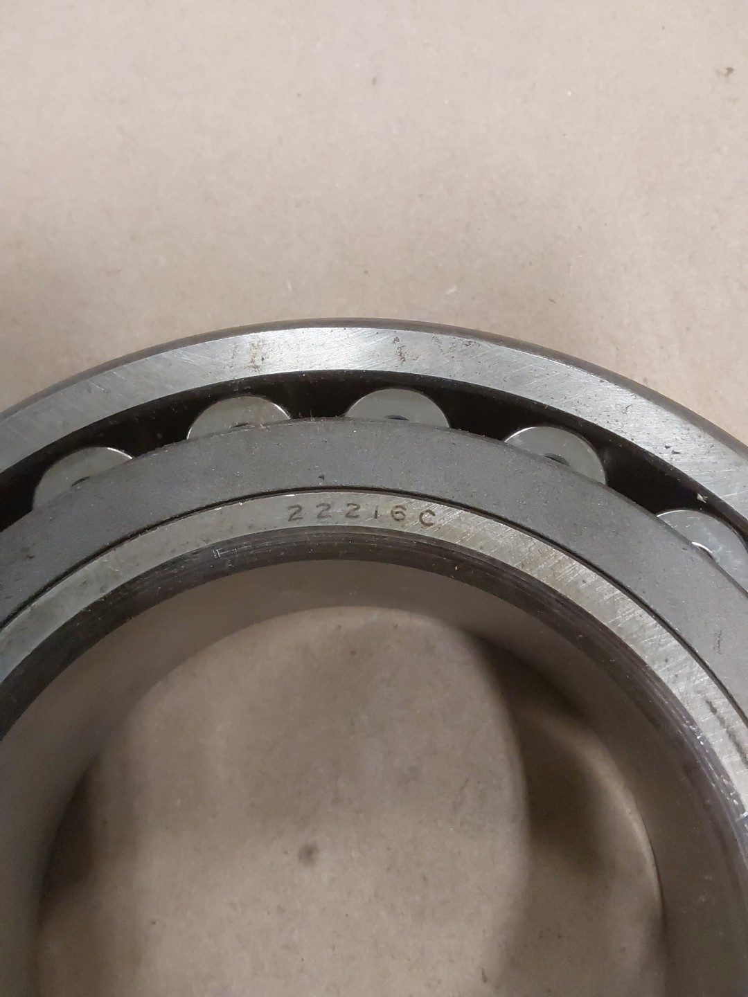 SKF 22216 CC/W33 SPERICAL ROLLER BEARING*80mm ID*140mmOD*33mmWIDE NOS M38