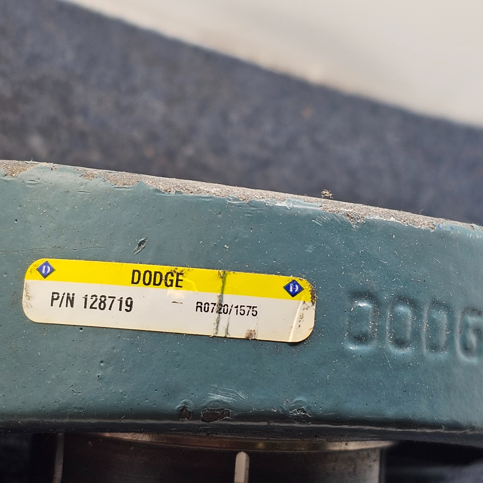 DODGE 128719: DL 2-7/16 Two-Bolt Pillow Block Non-Expansion Cast Iron