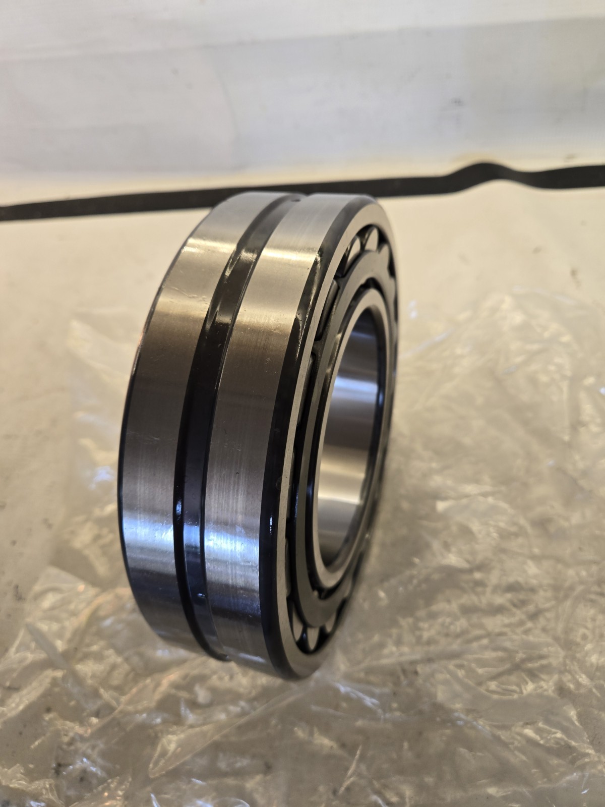 22222-E1-XL-K-C3 FAG SPHERICAL ROLLER 81111 Y163
