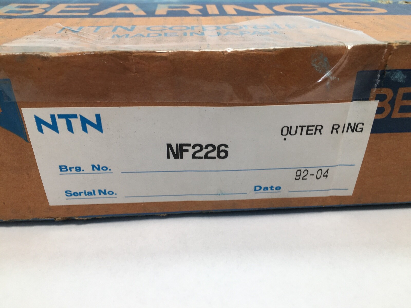 NTN NF226 Cylindrical Roller Bearing 130x230x40 mm NF 226 Japan