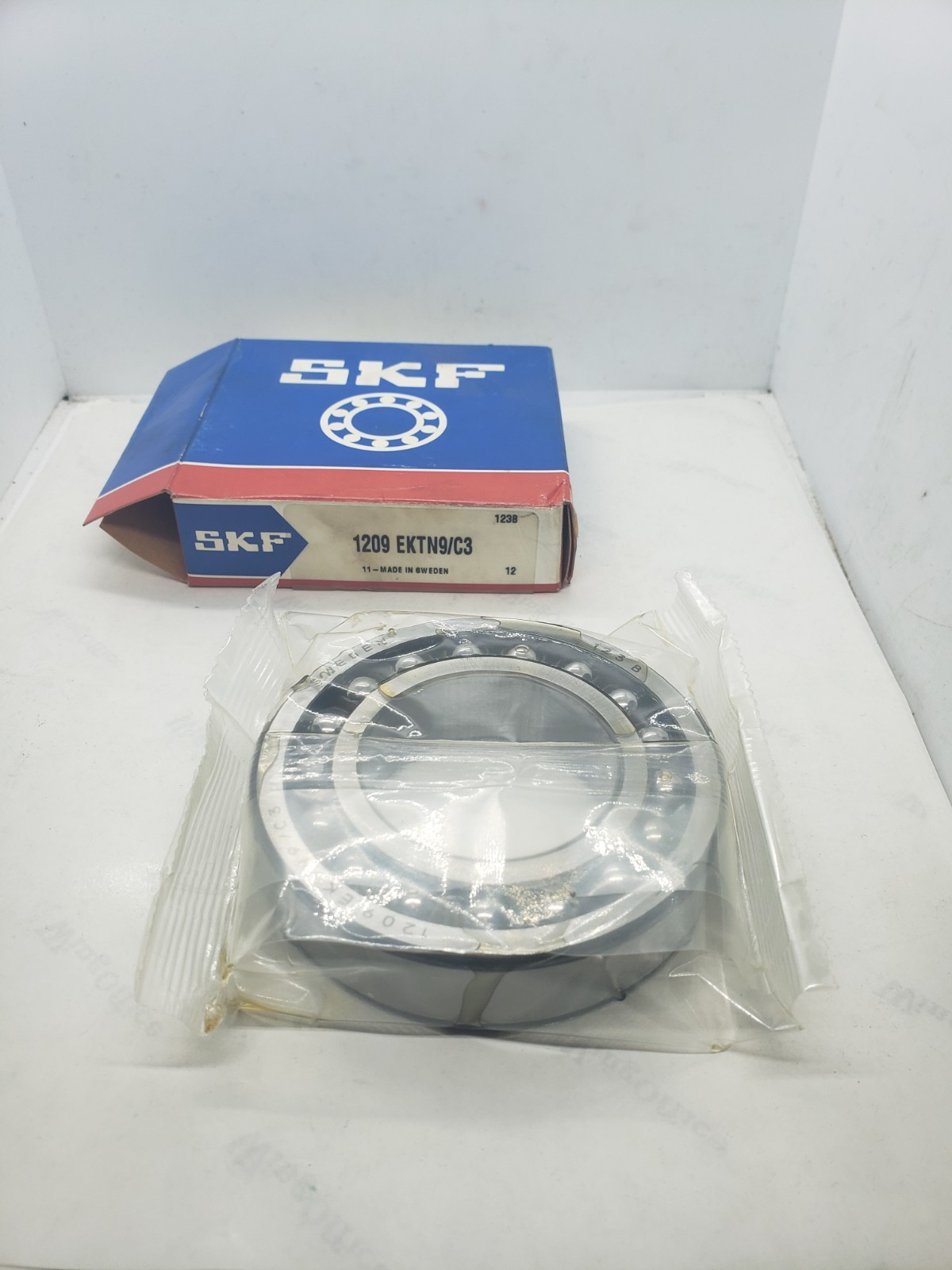 SKF 1209 EKTN9/C3 DOUBLE ROW SELF ALIGNING BALL BEARING 45x85x19mm, NIB