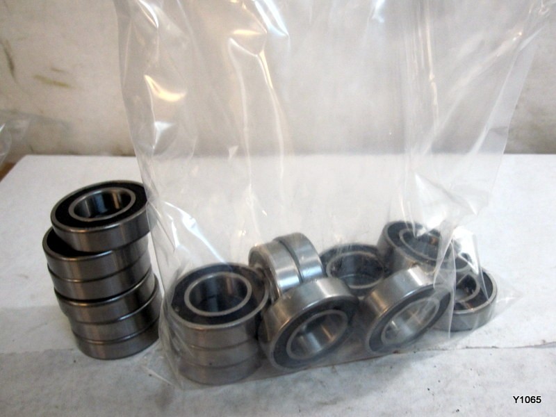 17pcs 6005-2RS Premium Rubber Seal Ball Bearing C3 EMQ, 25x47x12