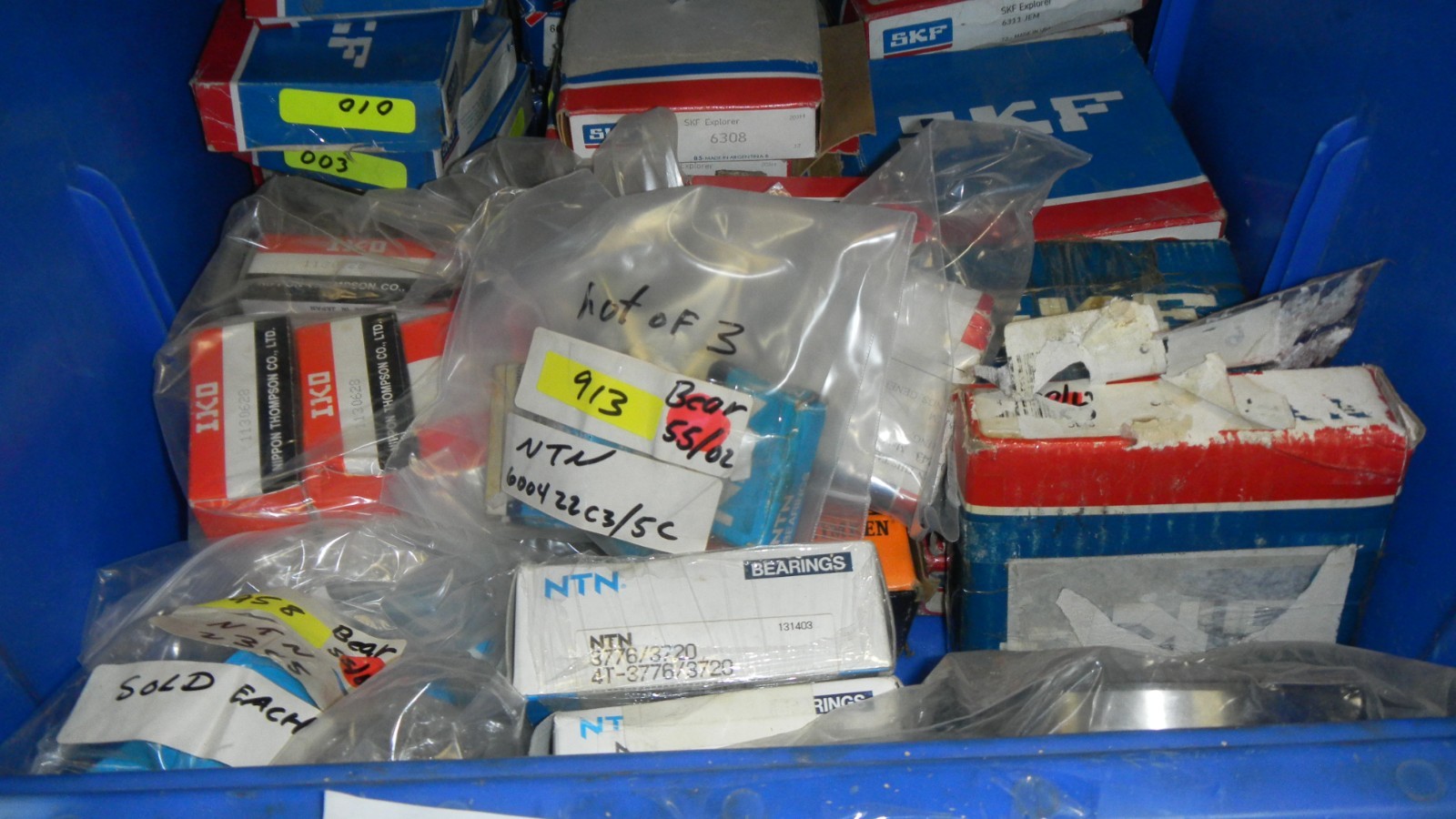 ASSORTMENT OF BEARINGS, SKF, NTN, TIMKIN, IKO LOT/53