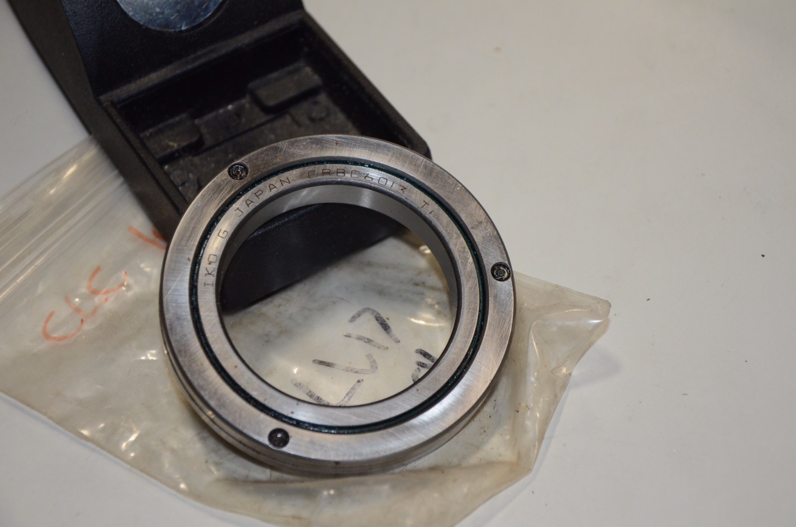 IKO CRBC6013 T1 Cross Roller Bearing USED
