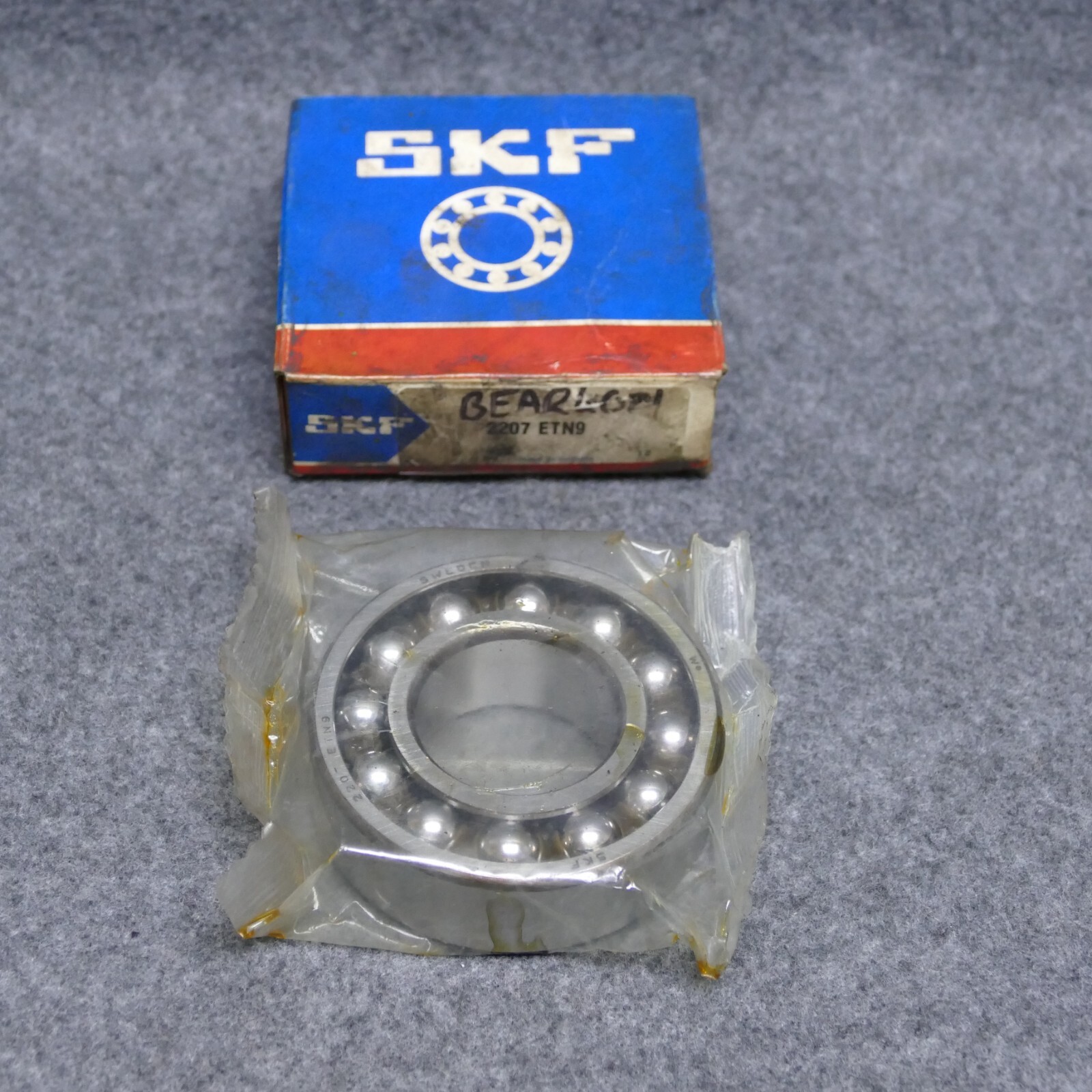 SKF 2207 ETN9 Self Aligning Ball Bearing 35mm Bore X 72mm X 23mm New In Box