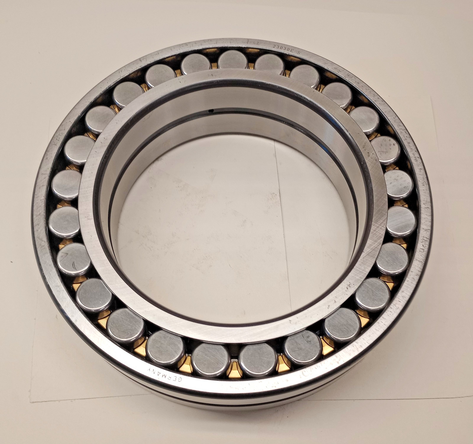 FAG 23030EAS Spherical Roller Bearing 150x225x56mm 23030-EAS / 23030-E1A-M