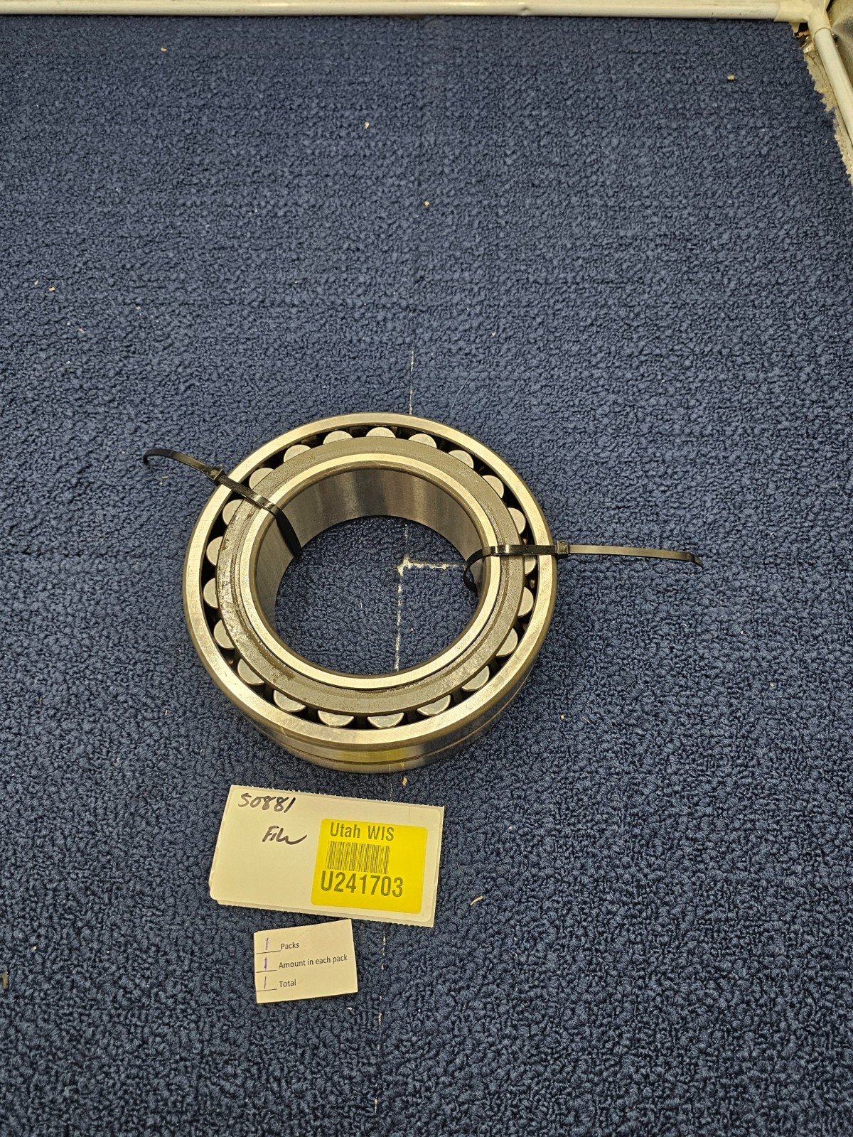 NTN 23122 EAW33 ULTAGE Spherical Roller Bearing 110mm x 180mm x 56mm