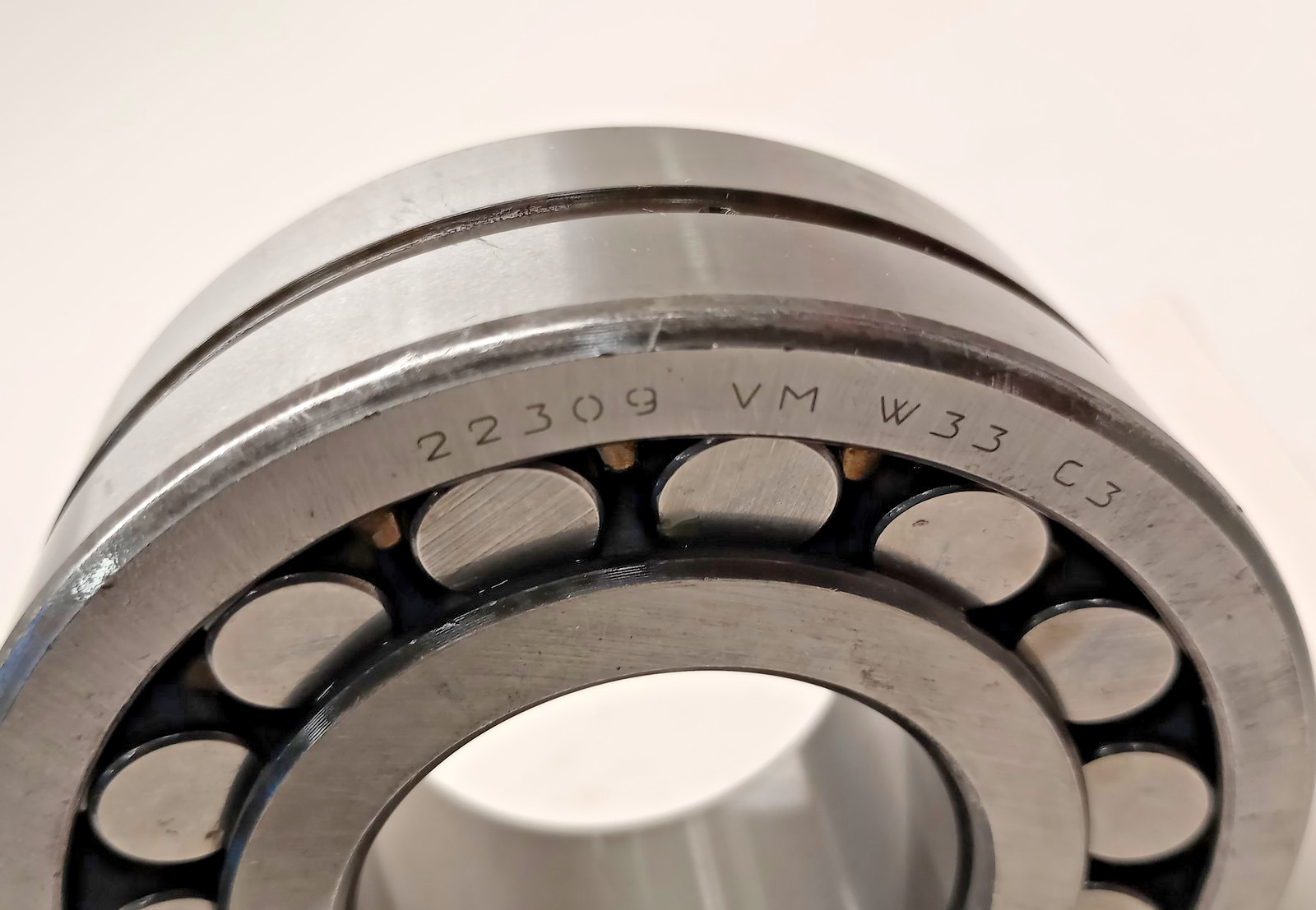 Torrington 22309VMW33C3 Spherical Roller Bearing 45x100x36mm 22309-VM-W33-C3
