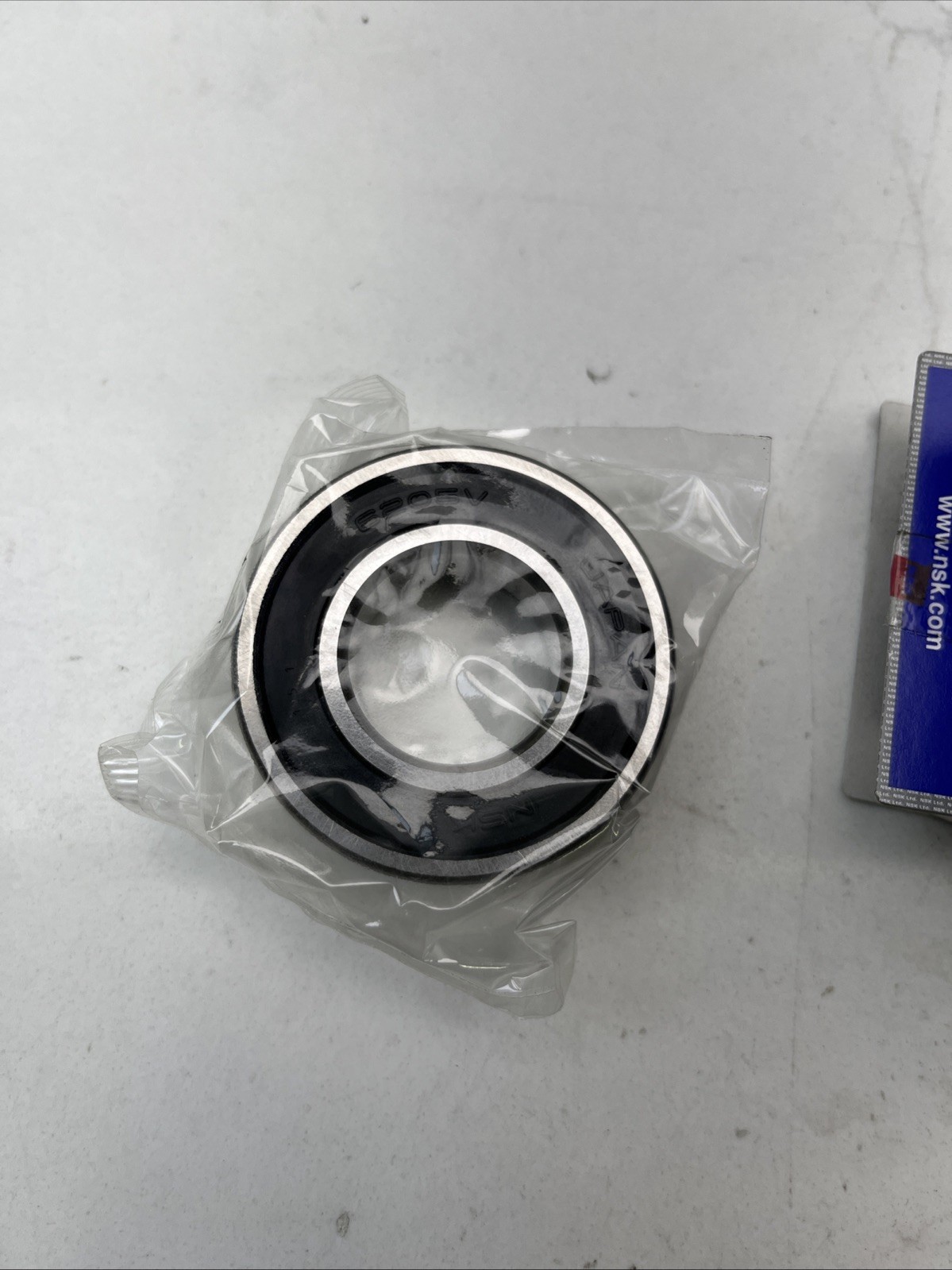 6205VVC3E NSK Bearing (Lot of 4)