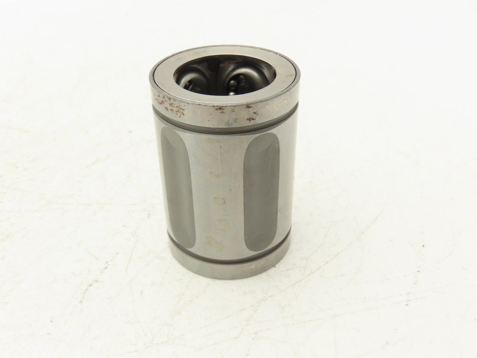 Thomson A162536 Linear Ball Bushing 1″ Shaft Dia 2.233″ OD x 2″ W Lot of 2