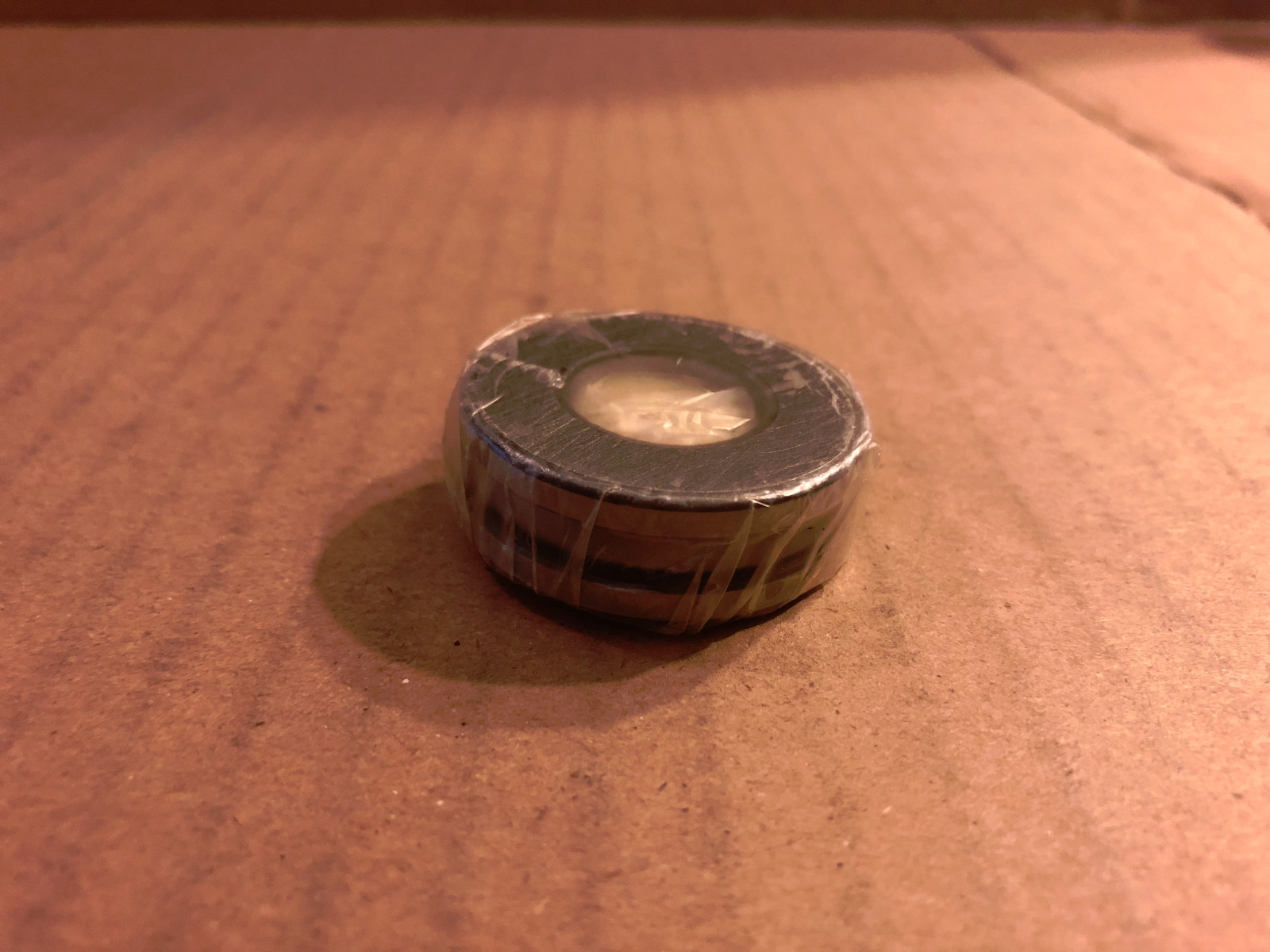 NEW IN BOX 51203 SKF BALL BEARING SINGLE DIRECTION 17MM BORE 35MM OD SHIPSAMEDAY