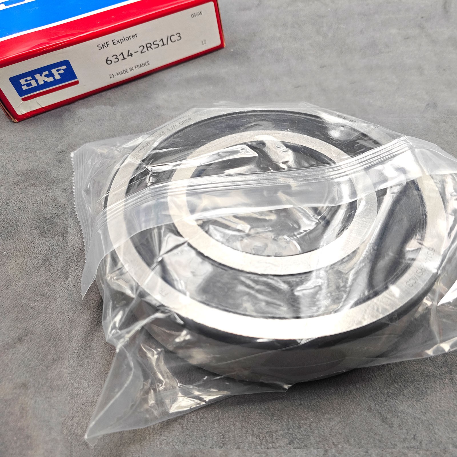 Brand new 6314 2RS1 C3 Bearing Rubber Seals for SKF 63142RS1C3 70x150x35 mm