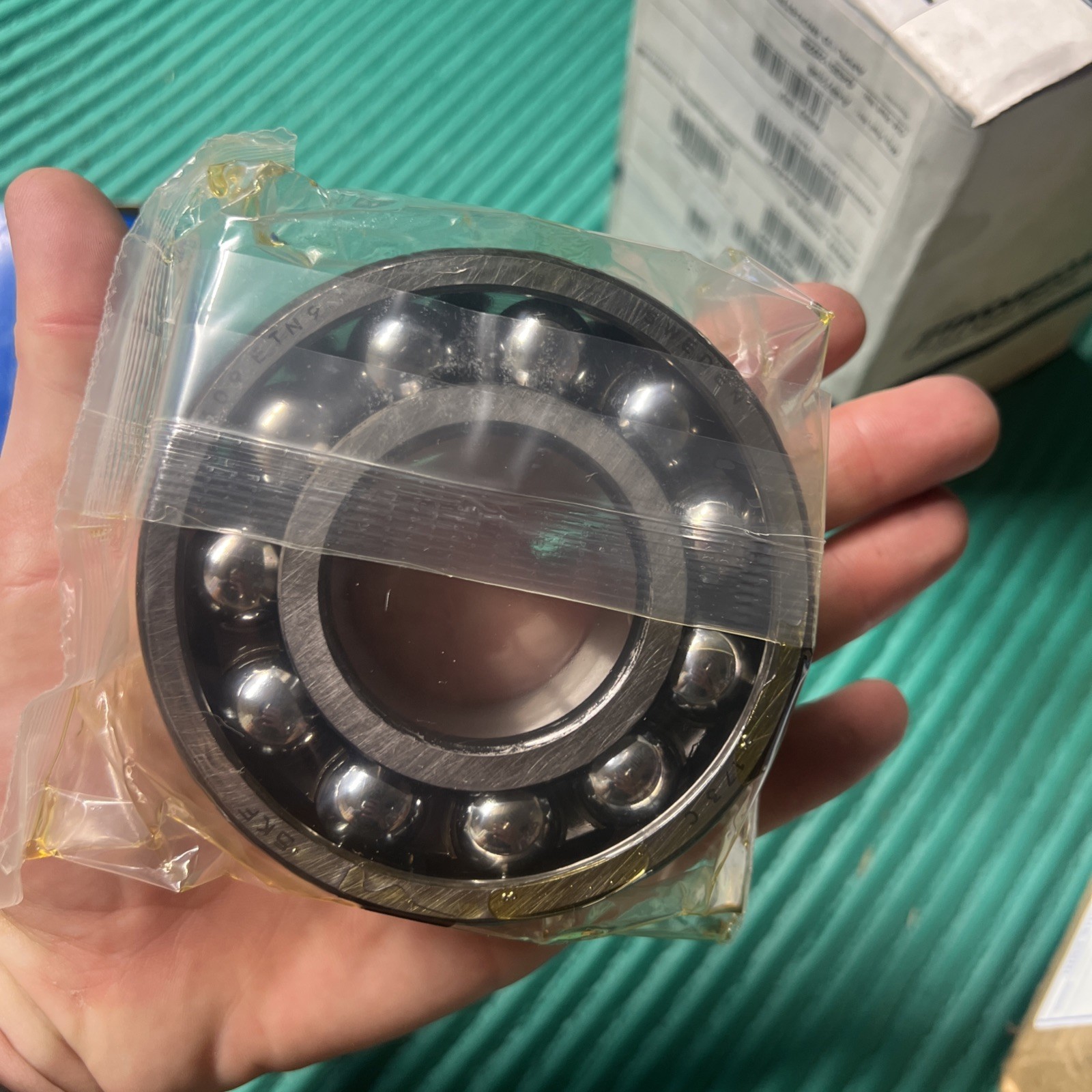 Super coolSKF 2309ETN9 Self Aligning Bearing 45x100x36 mm 2309 ETN9 2309E Sweden